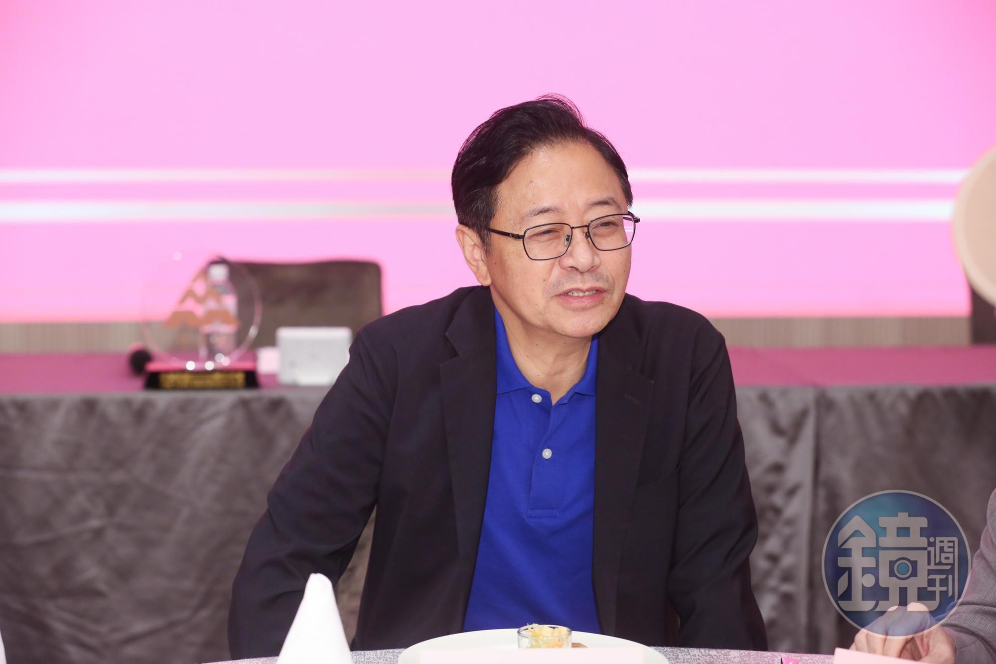 張善政稱已行文農委會要求公開所有資料,農委會主委陳吉仲則稱其主持的3年研究早已無保密。