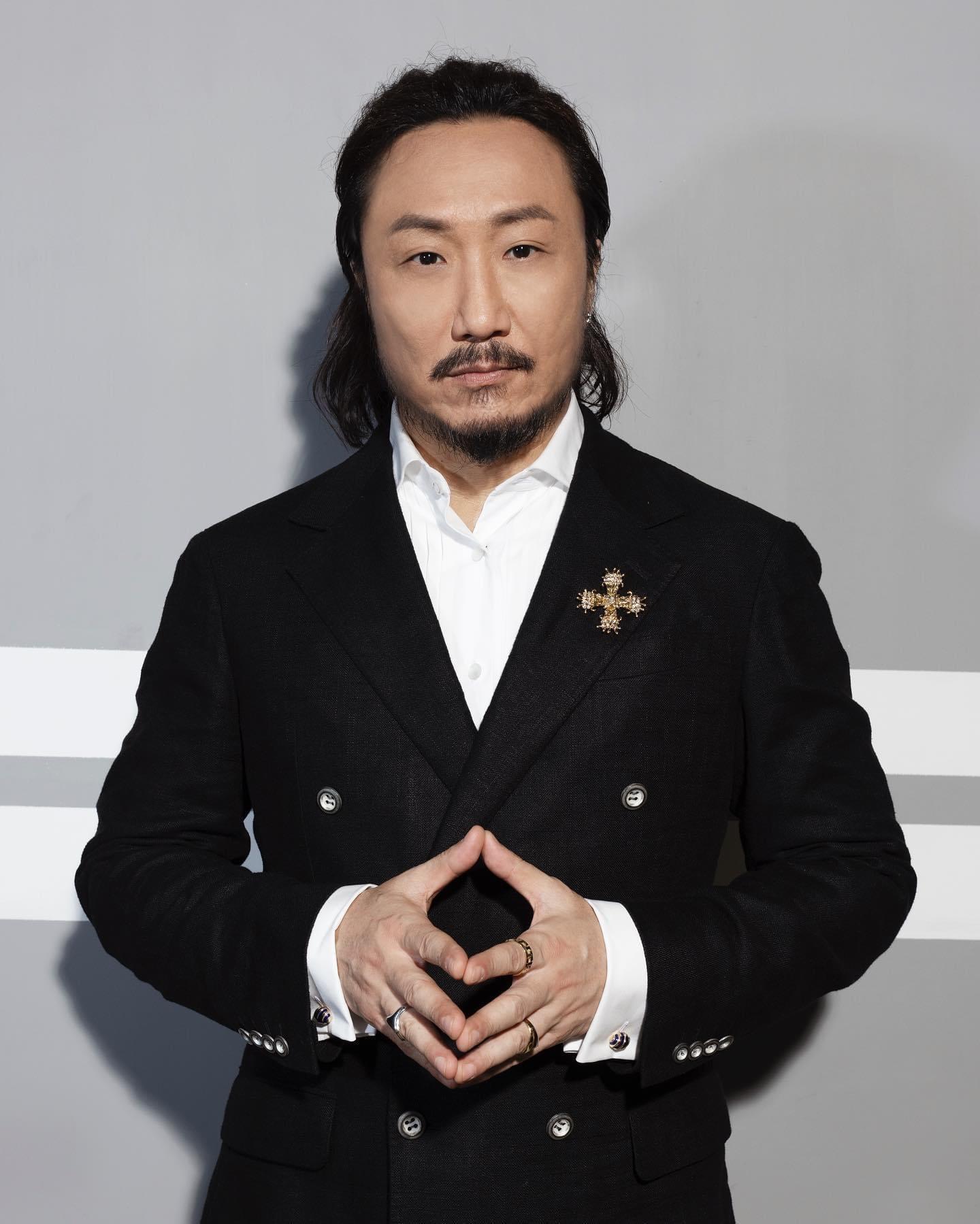 鄭中基婚後性格改變,成為好丈夫好爸爸,曖男形象讓他廣告接不停。(翻攝自鄭中基臉書)