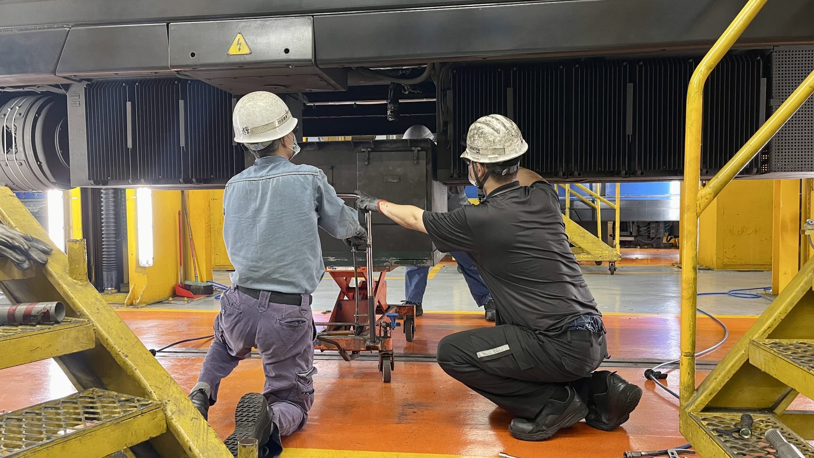 文湖線異常列車檢修。（北捷提供）