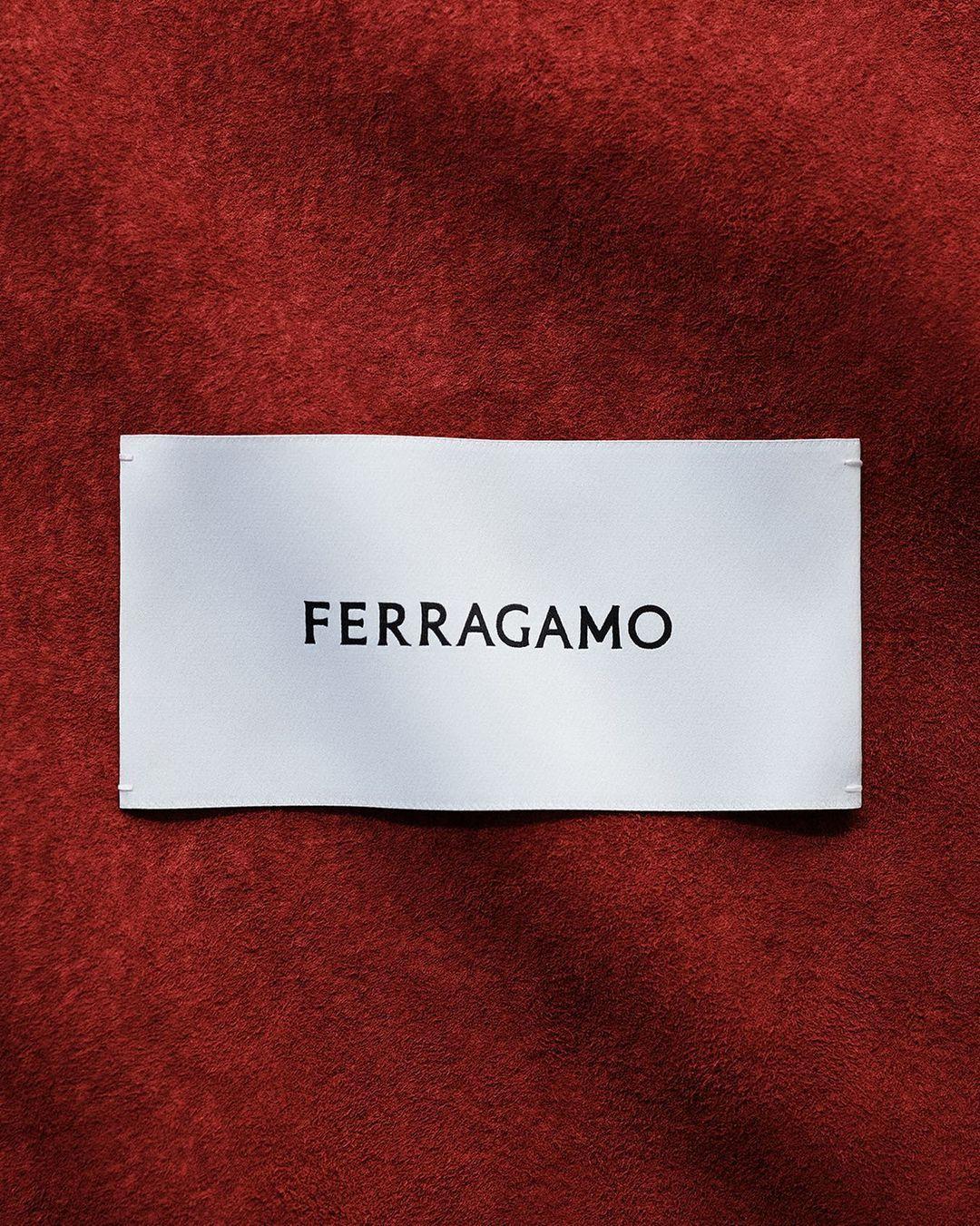 新一季的衣標將會全面換成嶄新的Logo。（翻攝自FERRAGAMO IG）