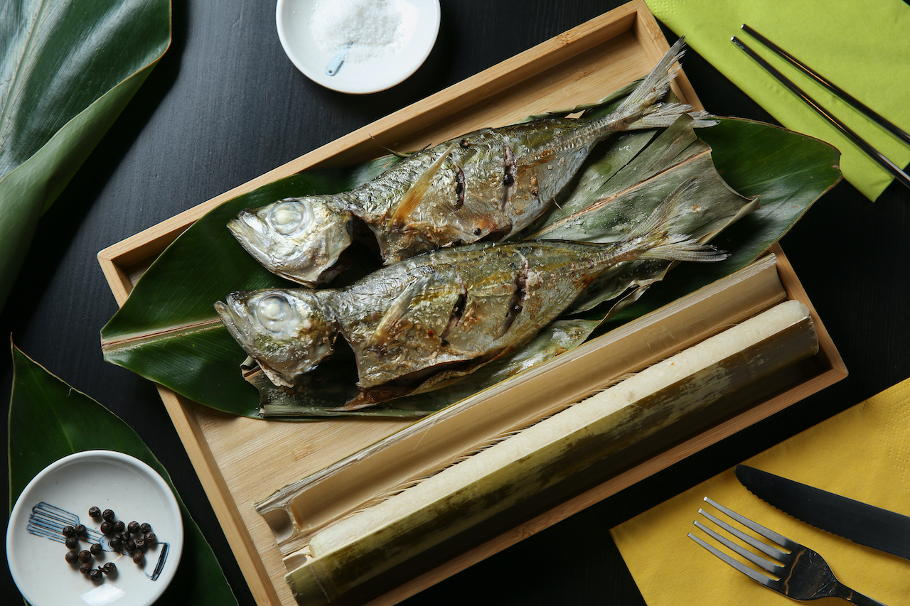 帶有山林野趣的「烤馬告目孔搭配原味竹筒飯」，原味鮮美。（720元／份）