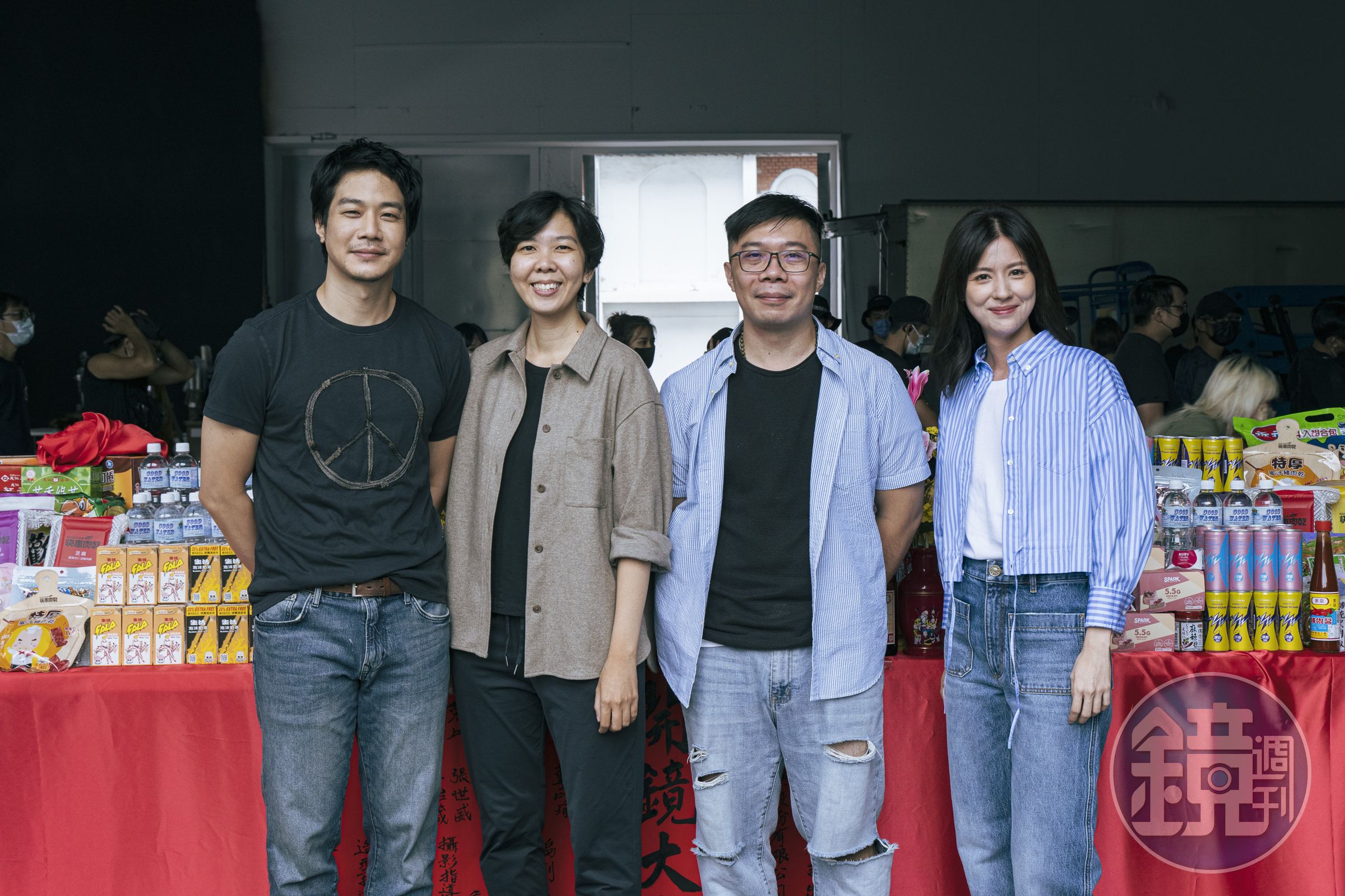 《死了一個娛樂女記者之後》薛仕凌、導演梁秀紅、導演吳旻炫、林予晞對合作充滿期待。（鏡文學提供）