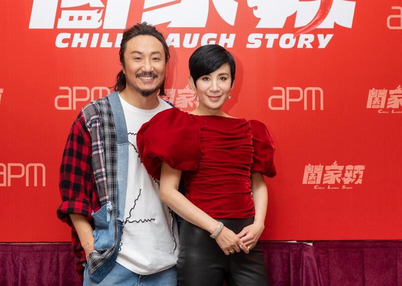鄭中基2011年奉子成婚，如今是2個孩子的爹，日前與吳君如一起宣傳電影，被虧「無時無刻都在聊小孩」。（甲上提供）