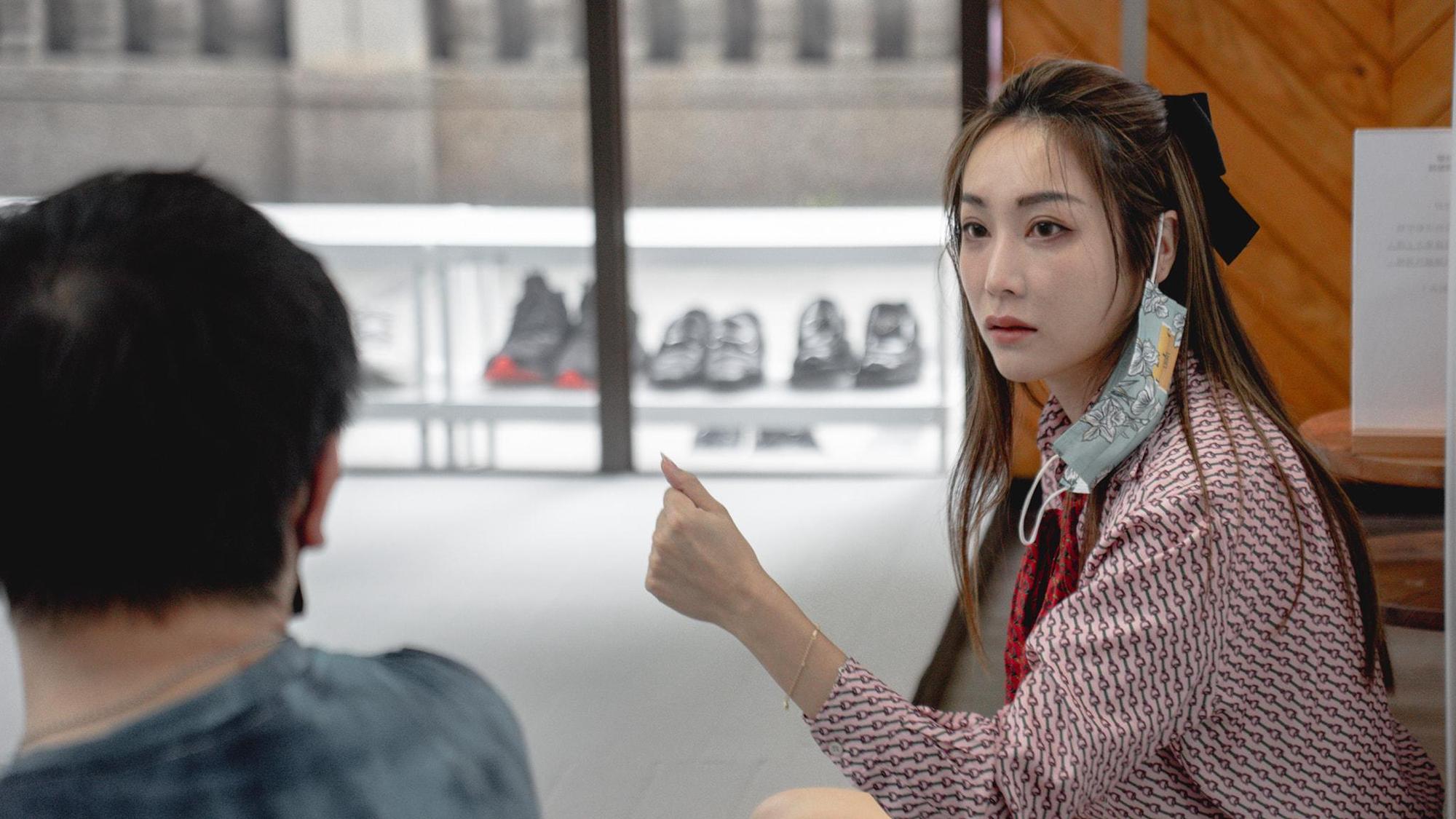 女星吳沐玹透露年底要發行首本寫真集,期望大家粉絲好友們幫忙認購一下。(翻攝自吳沐玹臉書)