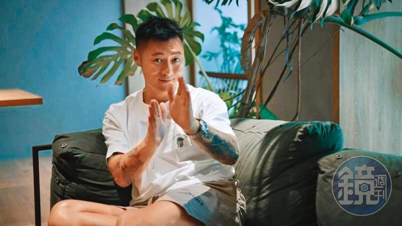 除了潮牌、NFT,余文樂也經營YouTube個人頻道,推出《Inside Out》系列影片,已拍攝了兩季。