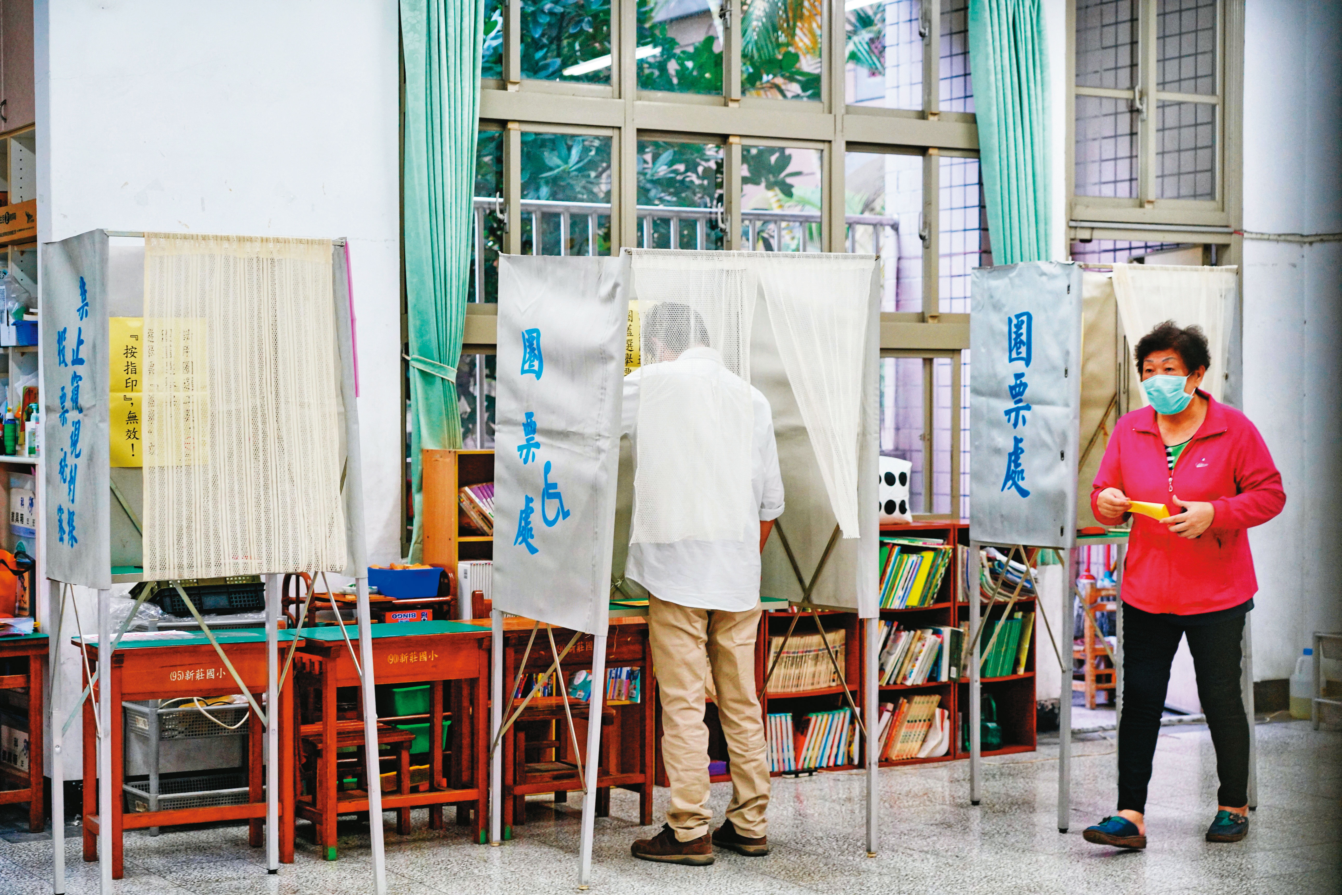 年底九合一選舉，確診者仍可能無法前往投票。