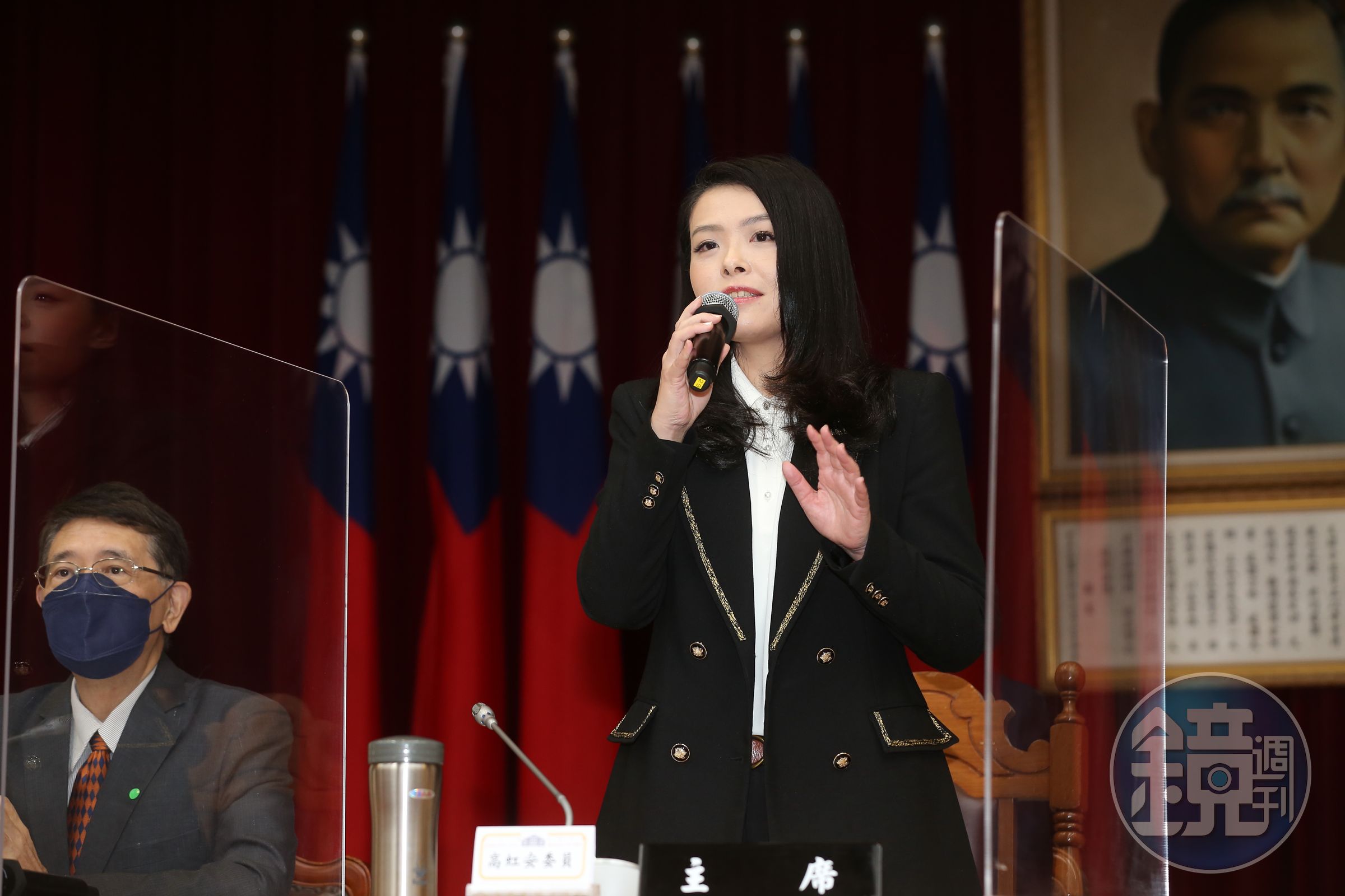 遭質疑用資策會的預算拿自己的學位、成就自己，高虹安接受本刊採訪一一反駁。