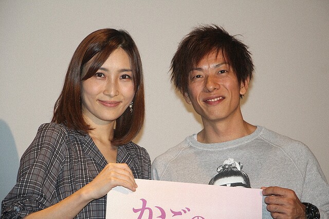 「千人斬」名AV男優清水健離婚！美女作家妻證實，感性讚他「兒子的好爸爸」。（翻自推特）