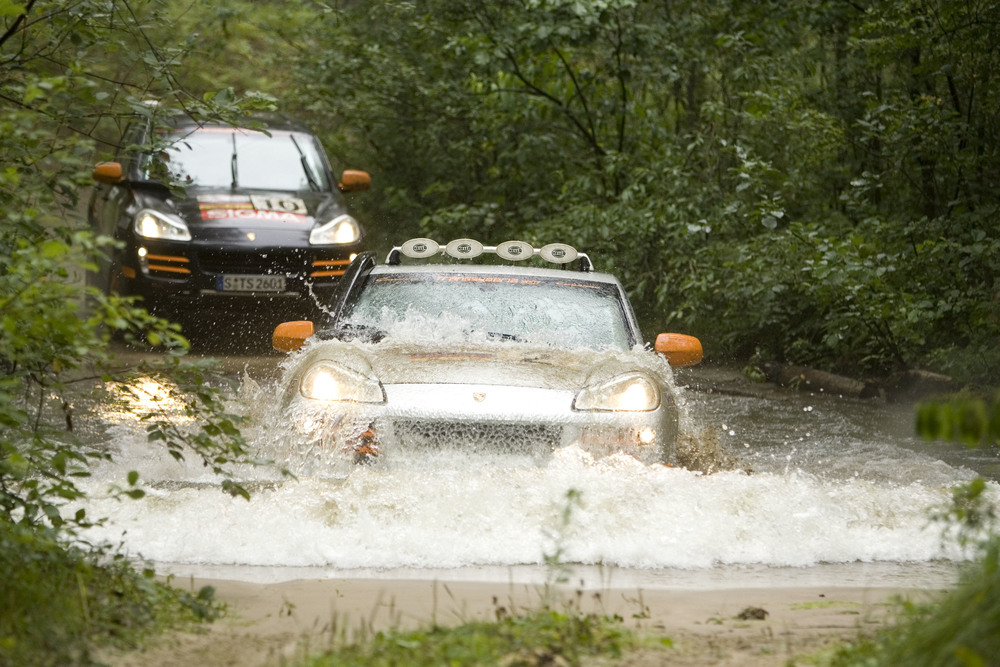 【鏡車文化】自信的越野健將！PORSCHE Cayenne S Transsyberia的輝煌連續勝績