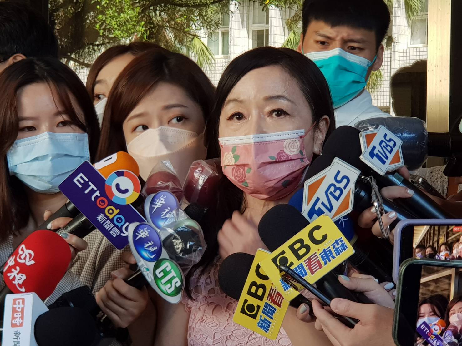 周玉蔻成立的放言傳媒今表示要對蔣萬安與柯文哲提告。（本刊資料照）