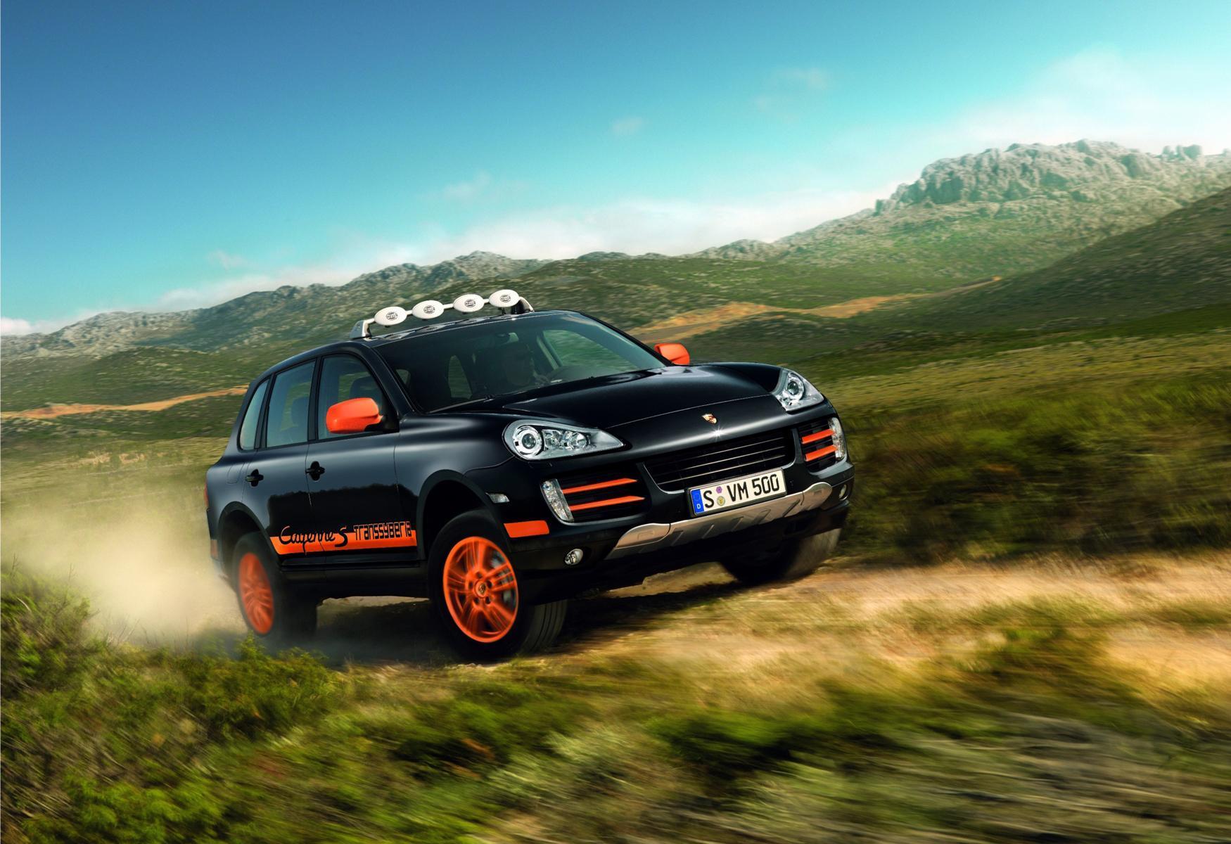 2009年為慶祝Cayenne S Transsyberia在拉力賽的成功，保時捷推出一款可道路用的特別版車型。