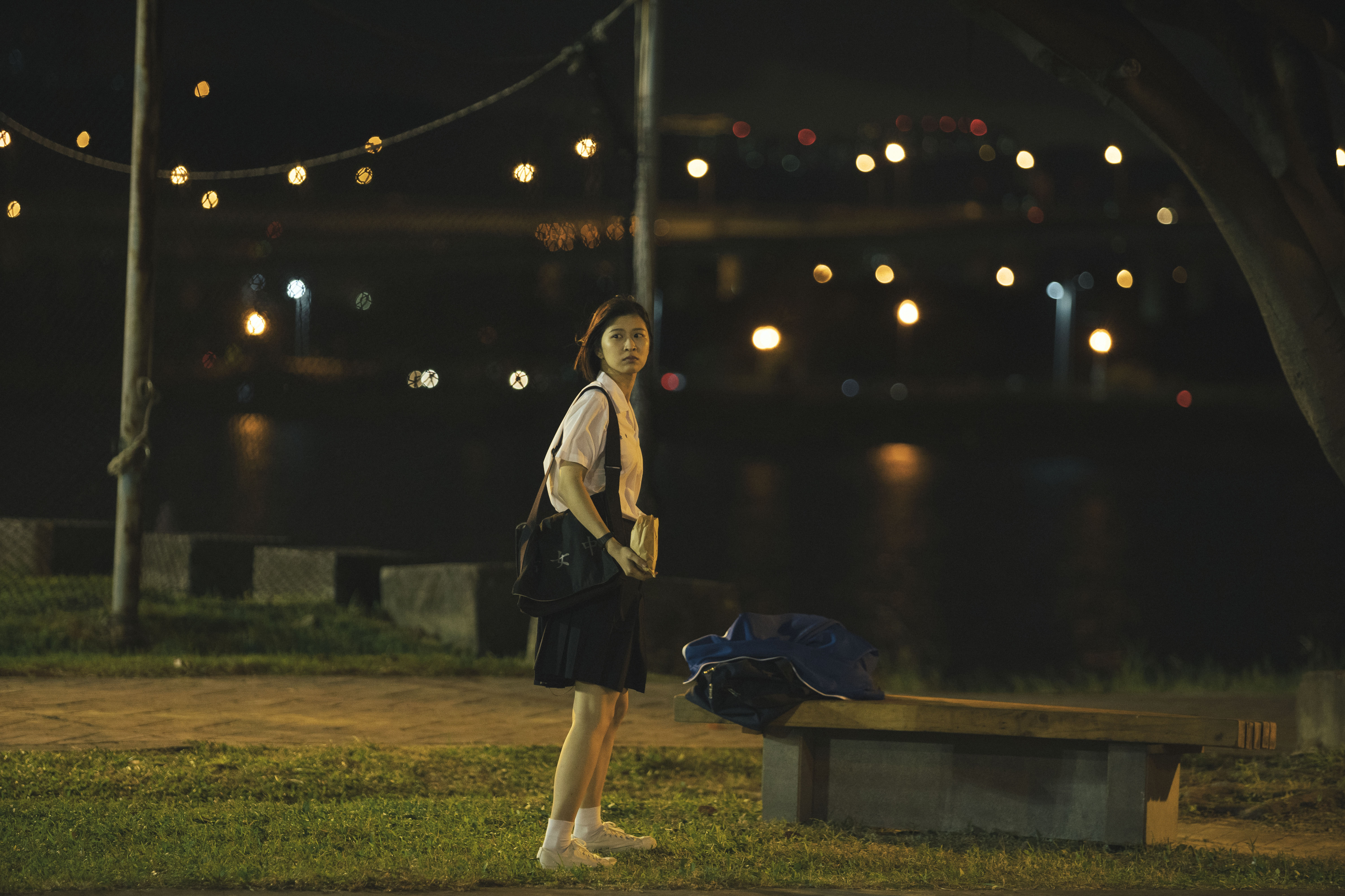 2 江宜蓉《童話.世界》飾演愛上狼師的高中女生，表現大有突破。（傳影互動）