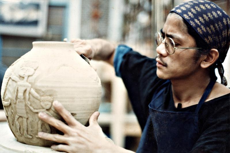 曾獲國家文藝獎的排灣族藝術家撒古流．巴瓦瓦隆（Sakuliu Pavavaljung）爆出涉嫌性侵。（翻攝自國藝會網站）