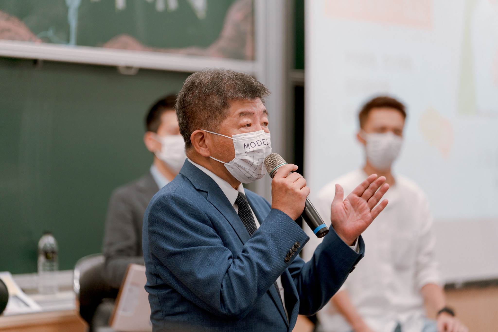 陳時中今天受訪時提到，「有些候選人要注意口德，因為口德也代表自己的品德」。（翻攝自陳時中臉書）