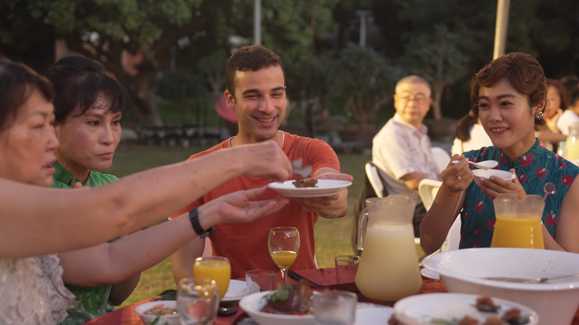 福爾摩沙第6集將從吃開始，帶著大家走訪傳統好滋味，大飽口福！（文總提供）