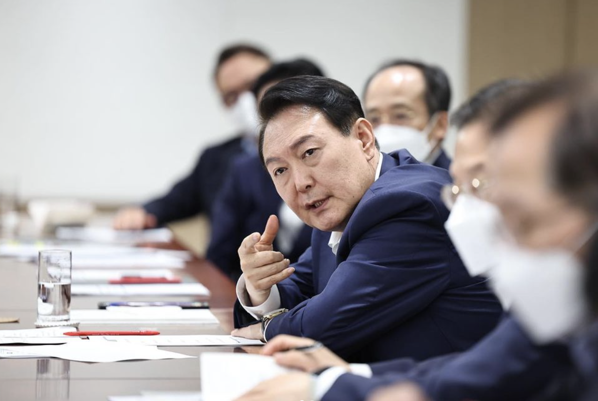 南韓總統尹錫悅近日赴美參加會議時，被錄到疑似失言。（翻攝尹錫悅IG）