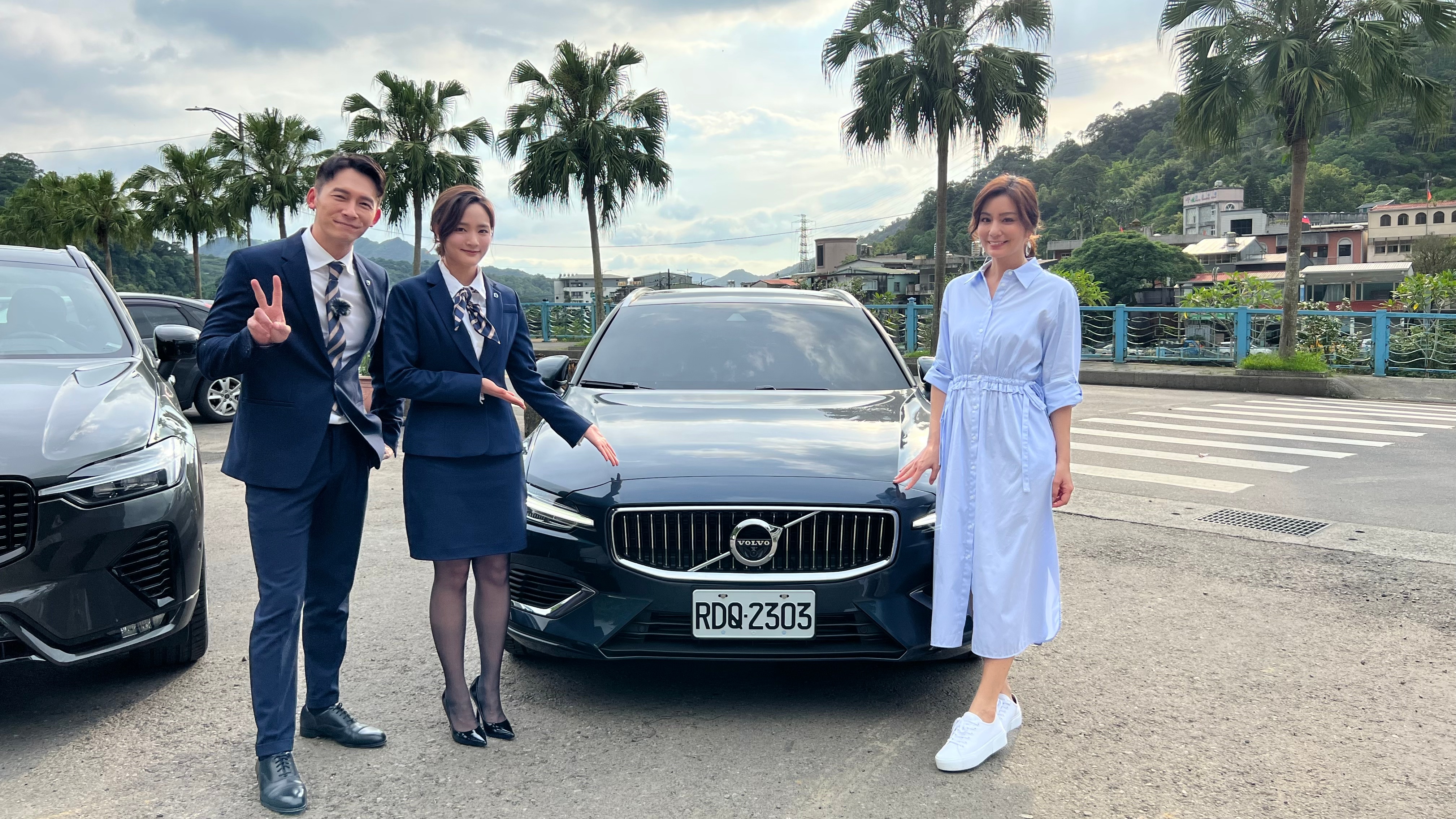 溫昇豪和王淨飾演汽車業務顏質高。（國際富豪汽車提供）