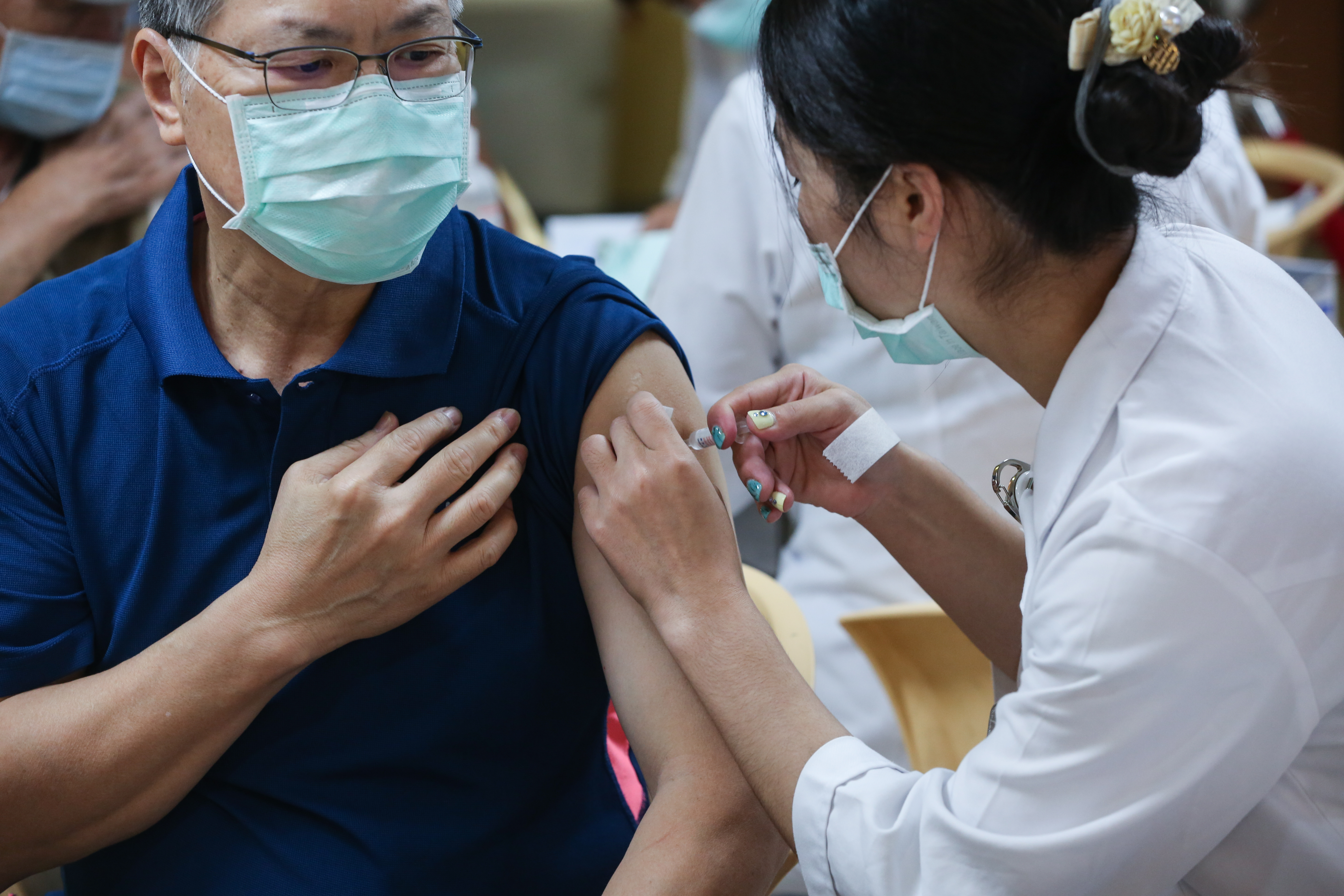 公費流感第一階段於10月1日起開打，醫界頻頻呼籲符合接種對象者儘快施打。（本刊資料照）