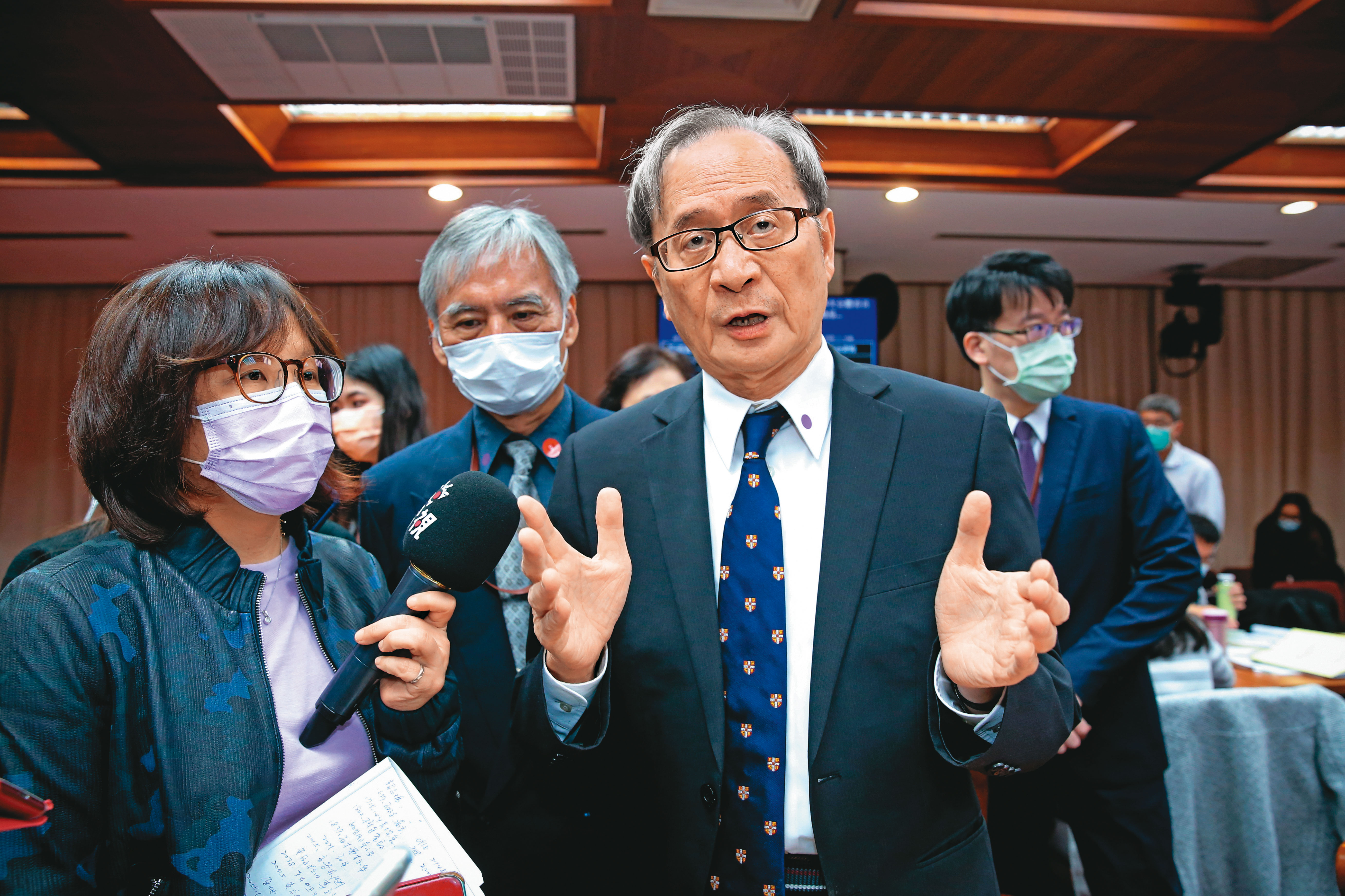 行政院原子能委員會主委謝曉星遭控對下屬性騷、霸凌，懲戒法院調查認定他涉性騷及違反性別平等5項違失，今日判罰60萬元。（本刊資料照）