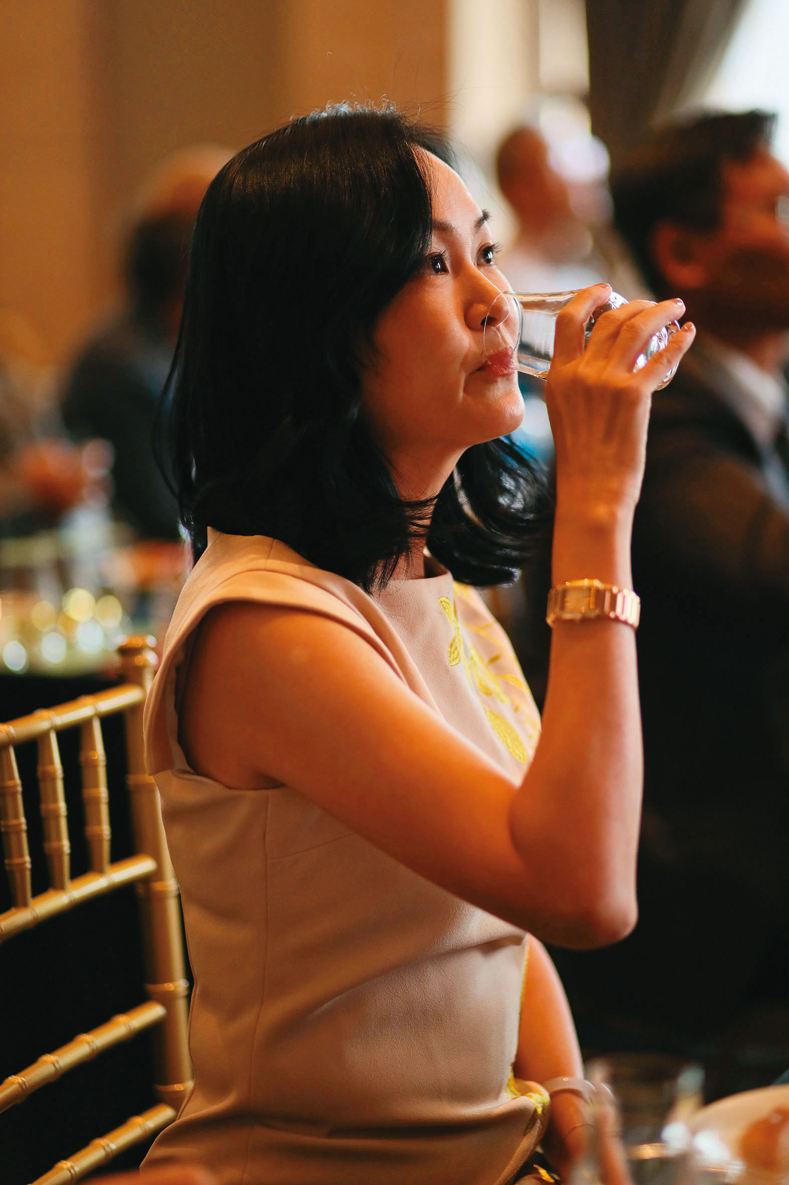 有威士忌女王之稱的李素溶（Julie）近年擔任英國IWSC、德國ISW、美國LVGSA等全球性烈酒大賽的國際評審，疫情中也沒停下腳步，主攻英美市場。