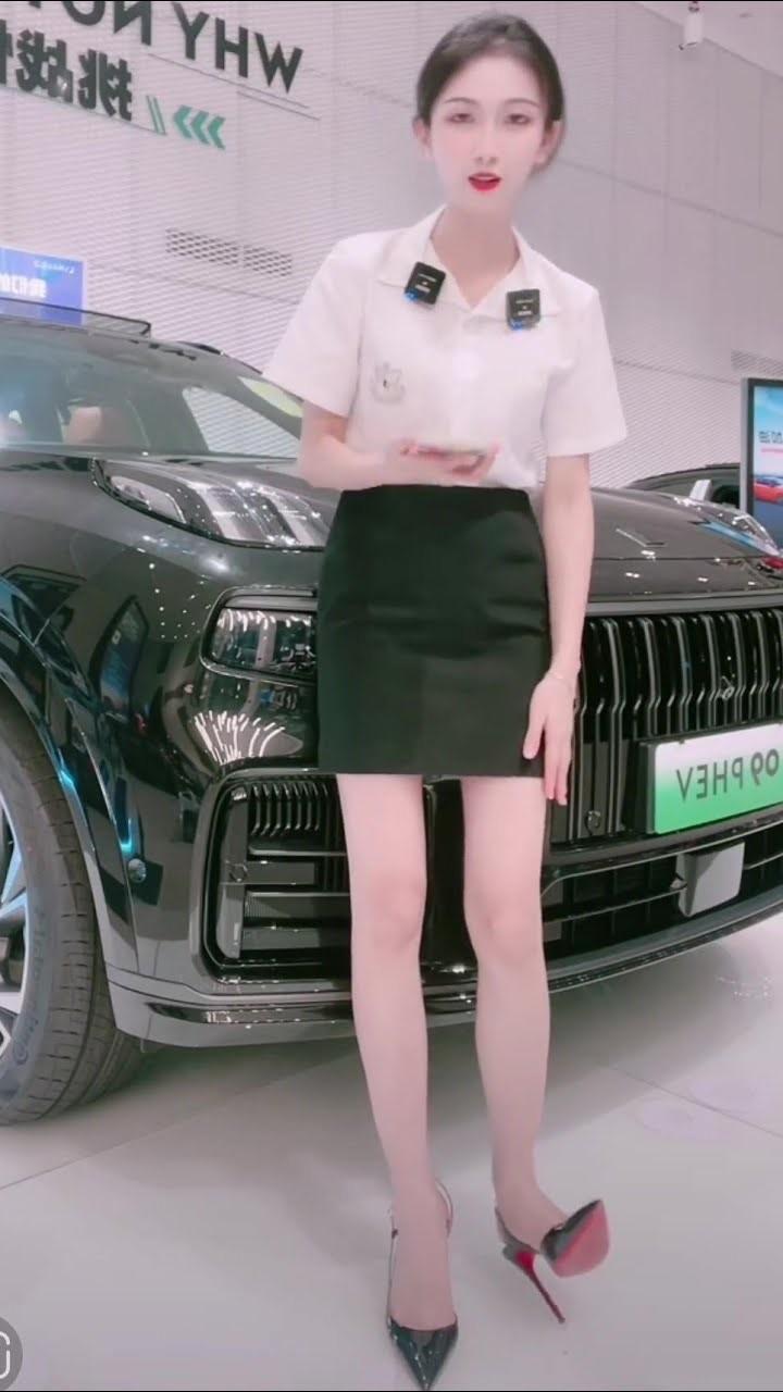 凱莉是矚目度很高的汽車銷售員。(翻自weipin4.com)