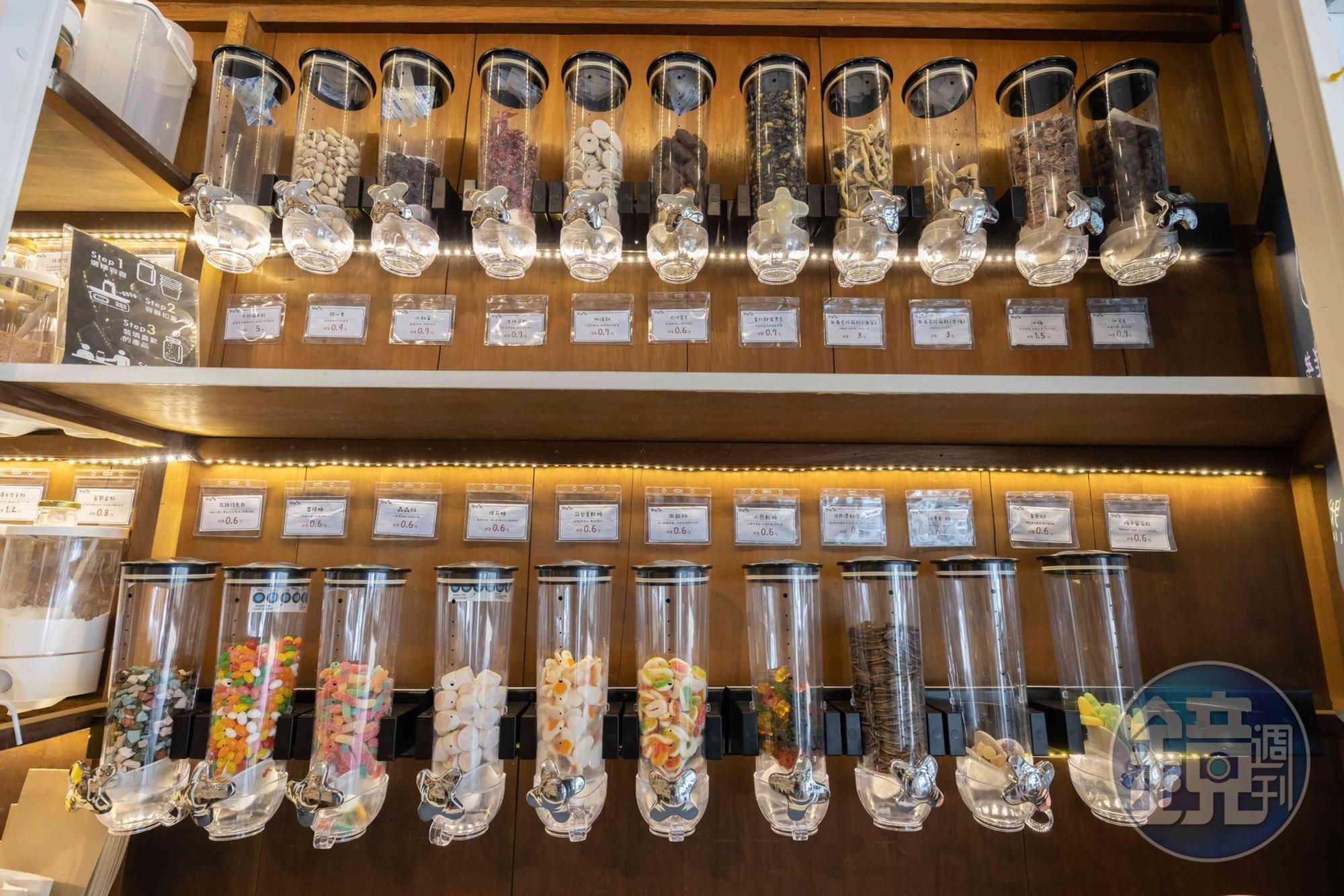 雖然洩漏了年紀，但這樣的商店是否讓人聯想到童年回憶零食店「小豆苗」呢？