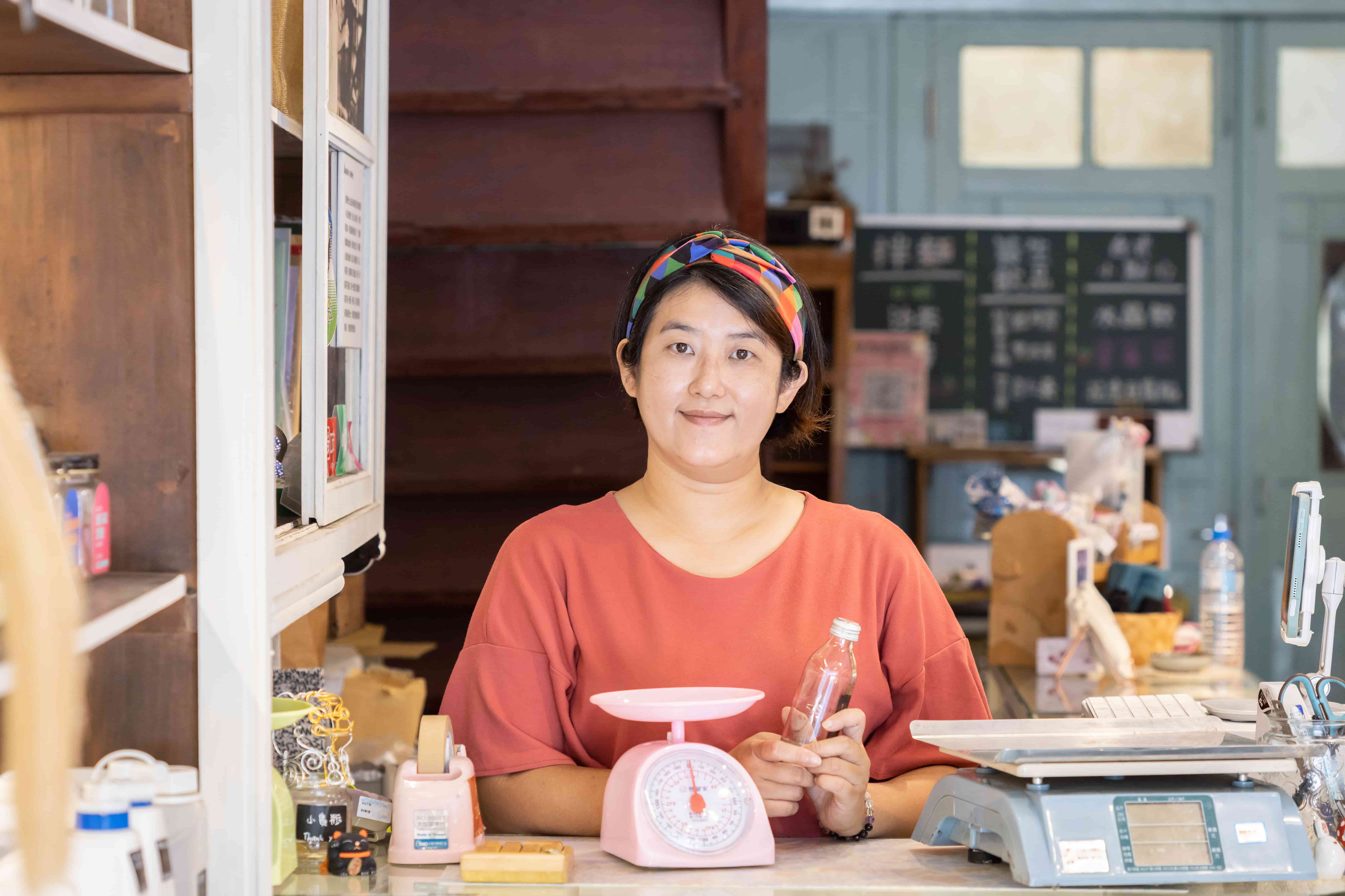 店長林若嵐先前從事企劃工作，透過創業媒合進駐長泰西藥房。