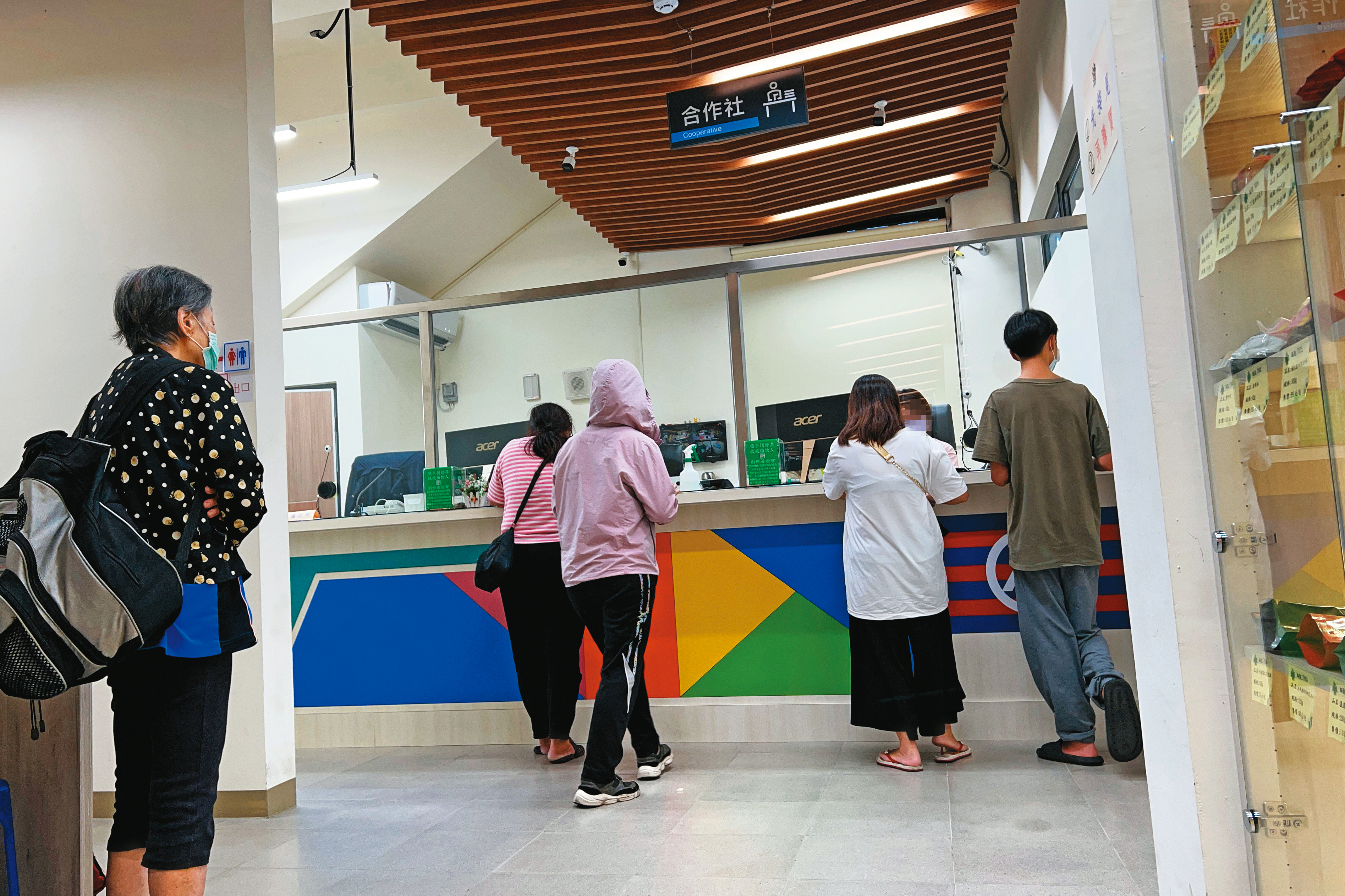 消費合作社（圖）是宜蘭監獄的金雞母，合作社理事主席由副典獄長兼任。