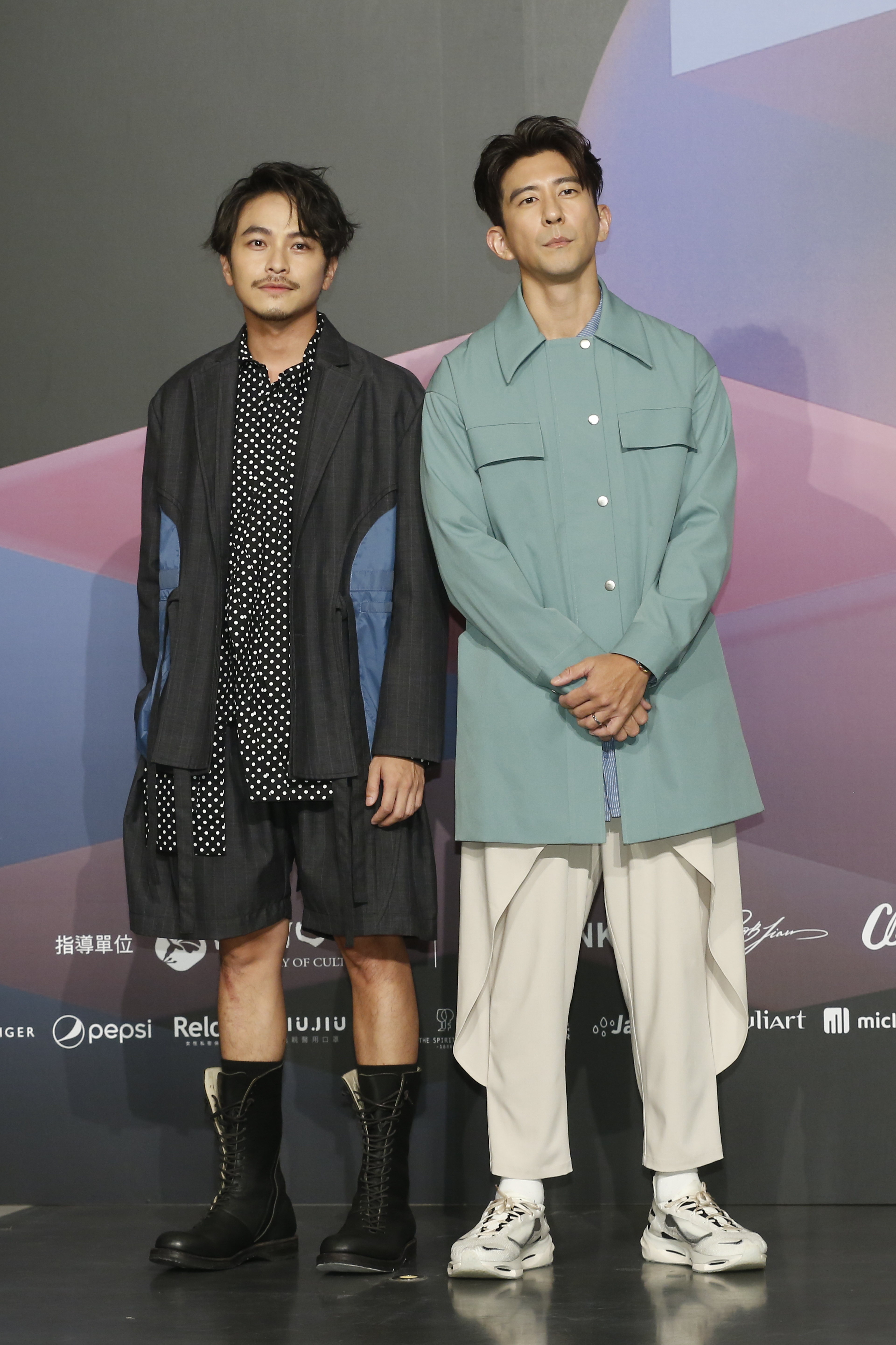 修杰楷（右）、楊銘威（左）現身台北時裝週大秀。
