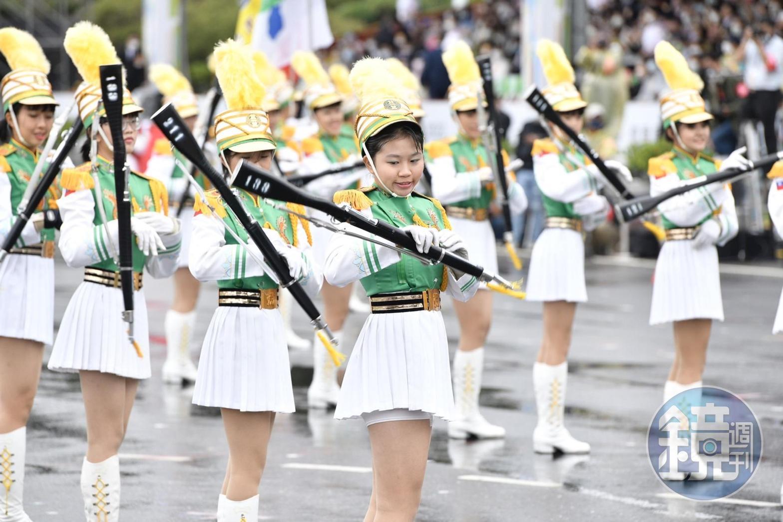 北一女樂儀旗隊一如往常帶來高水準表演。