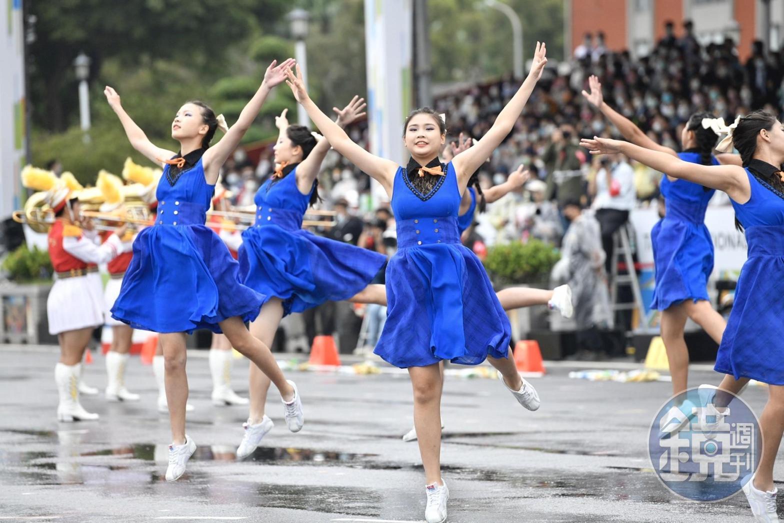 北一女樂儀旗隊一如往常帶來高水準表演。