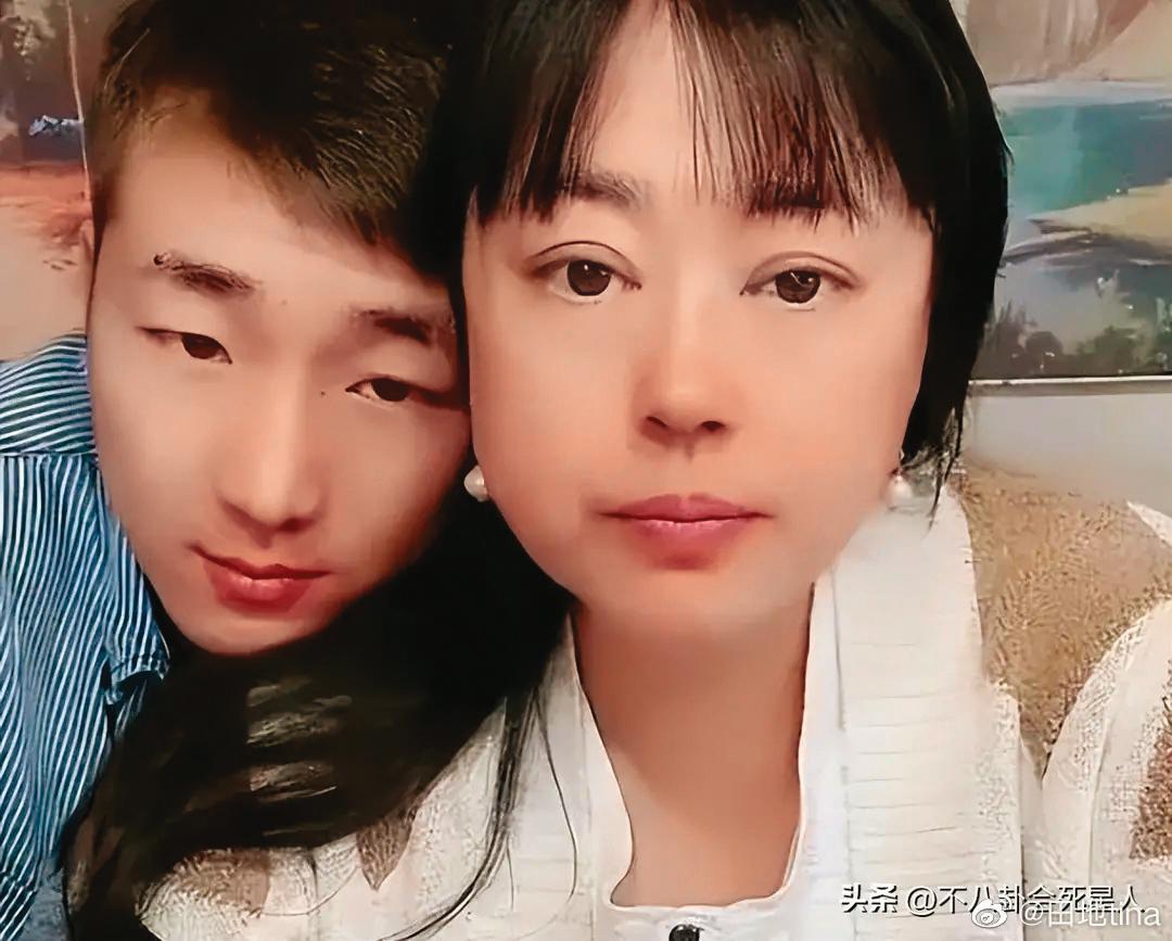 李菁菁和老公劉振經過抗癌後還是離婚。（翻攝自李菁菁微博）
