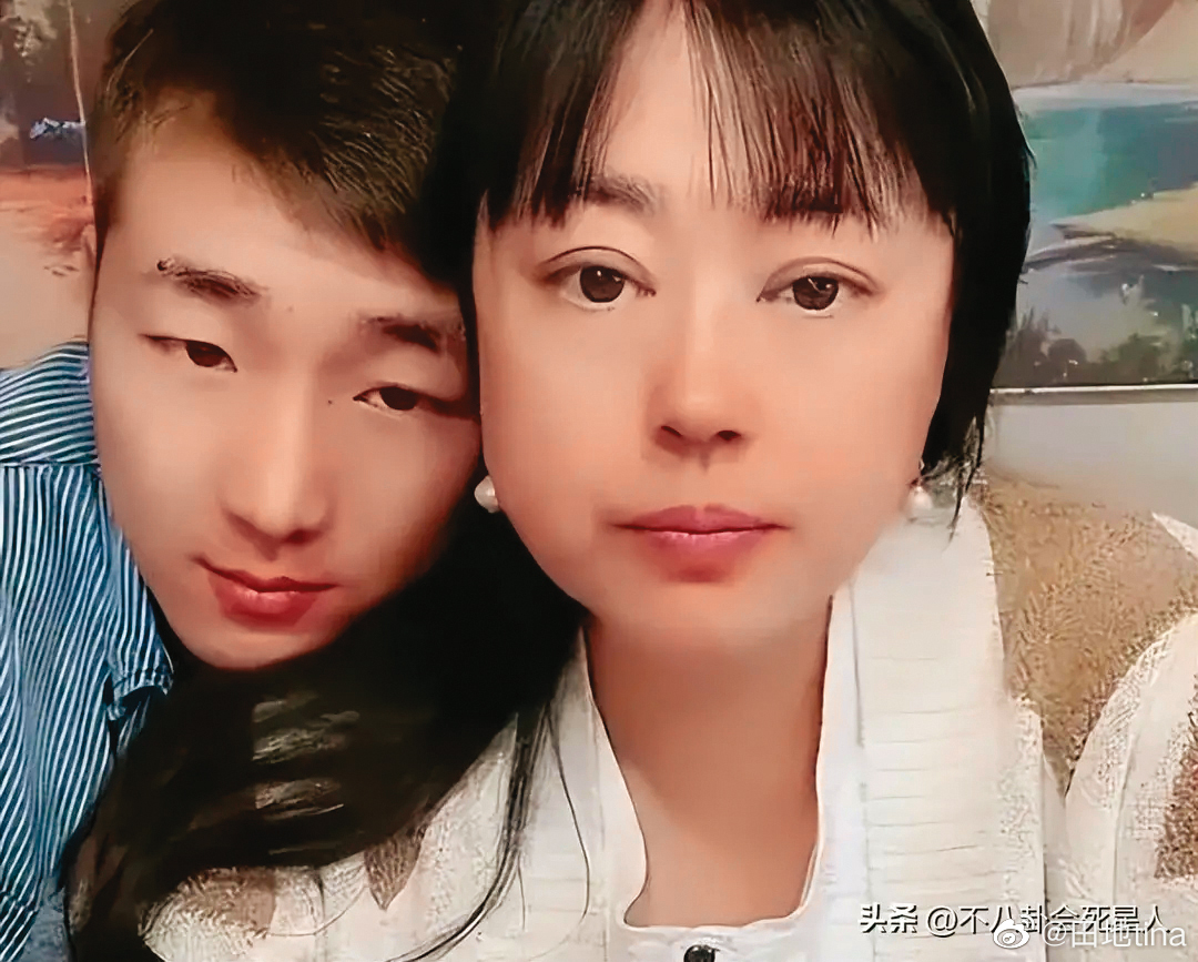 李菁菁和老公劉振經過抗癌後還是離婚。（翻攝自李菁菁微博）