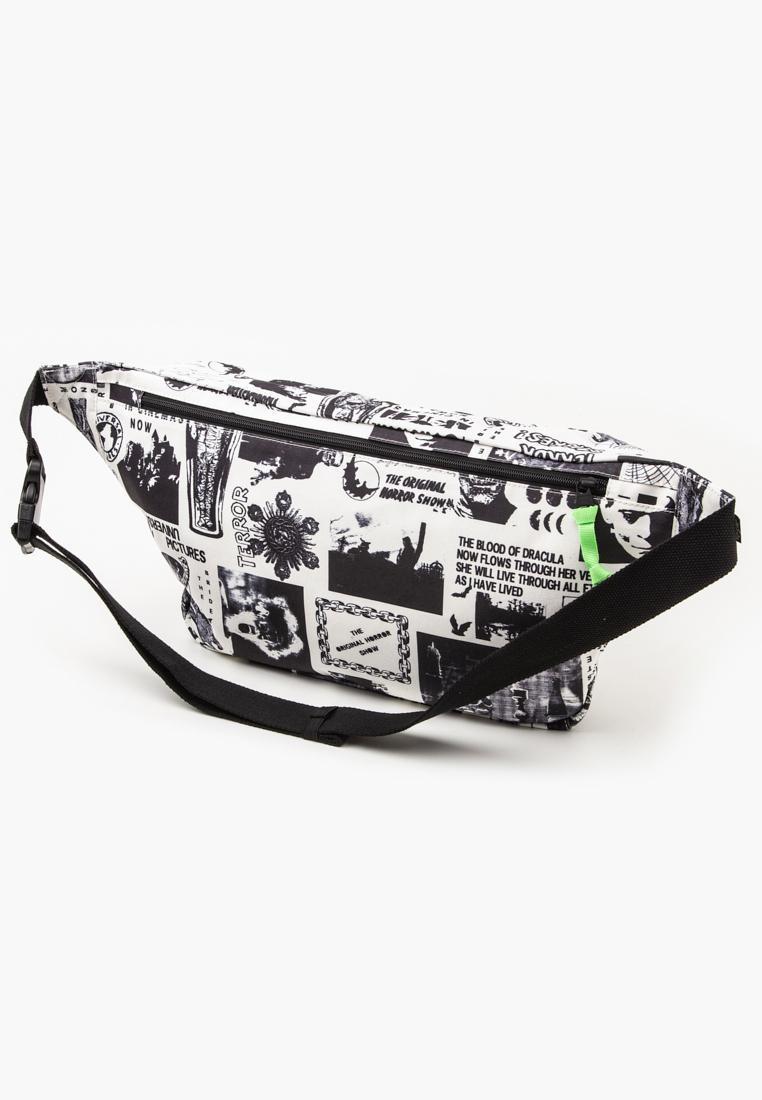Universal Monsters x Levi's斜肩包,NT$1,890。(Levi's提供)