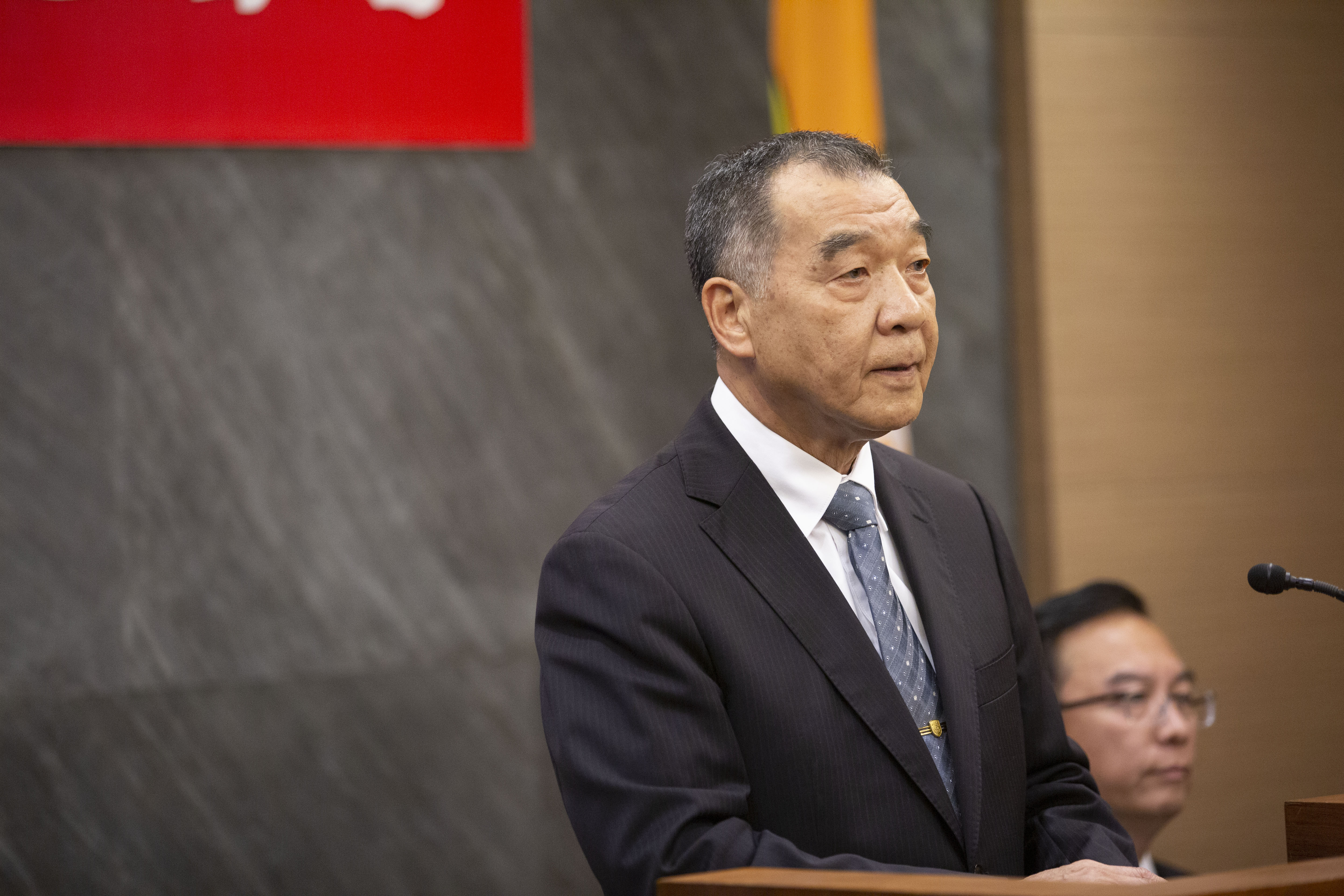 邱國正否認所謂美國協助撤離台積電工程師的戰爭兵推，強調一定要盡量避免戰爭發生。（本刊資料照）