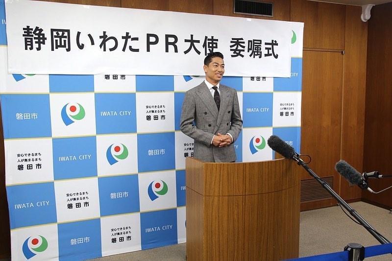林志玲的老公Akira帥氣挺拔。（翻攝自Akira IG）