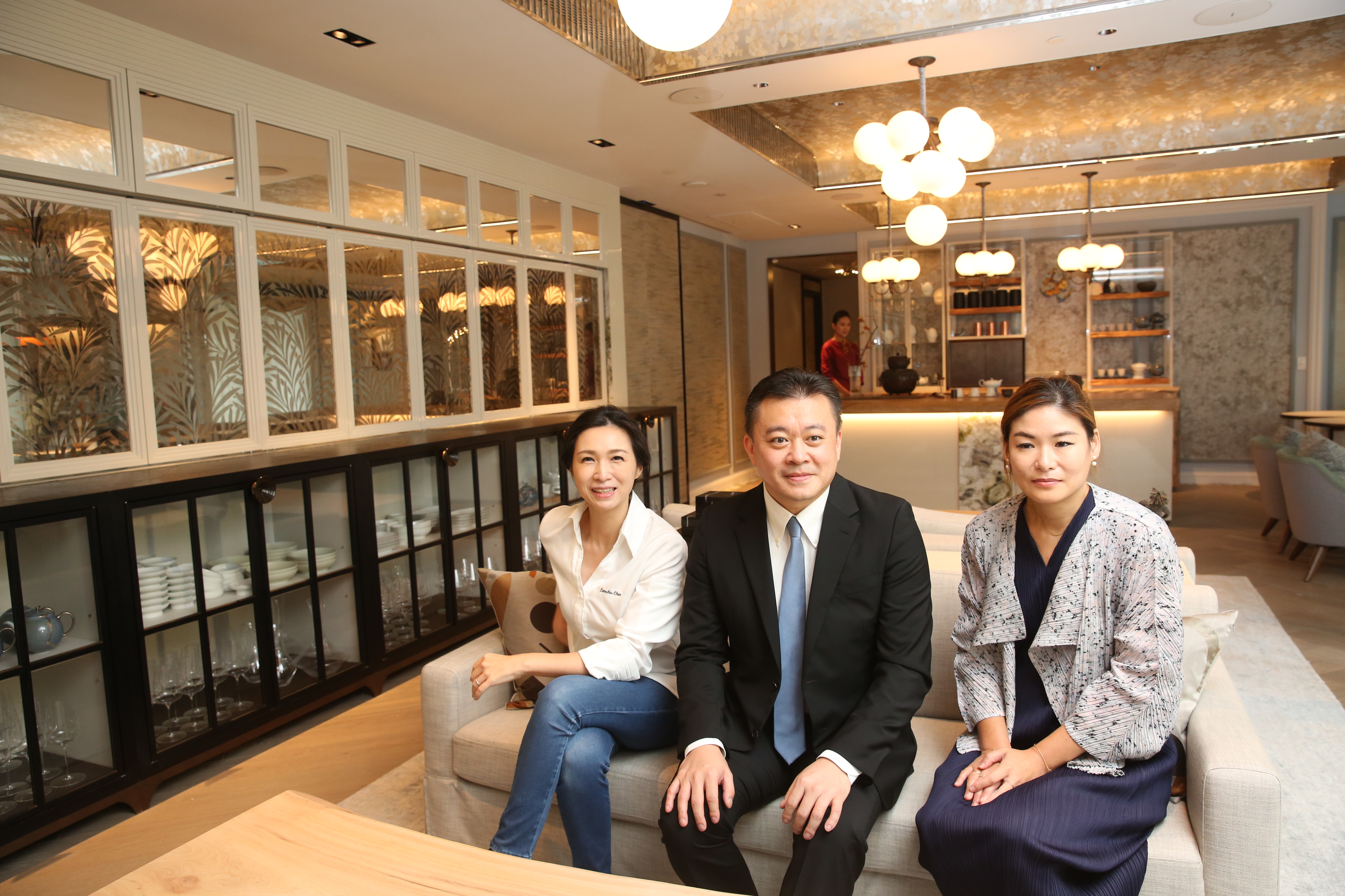 寶元紀總經理蔡明倫攜手陳嵐舒開設le beaujour芃卓,讓寶元紀茶和法國菜碰撞出新火花。