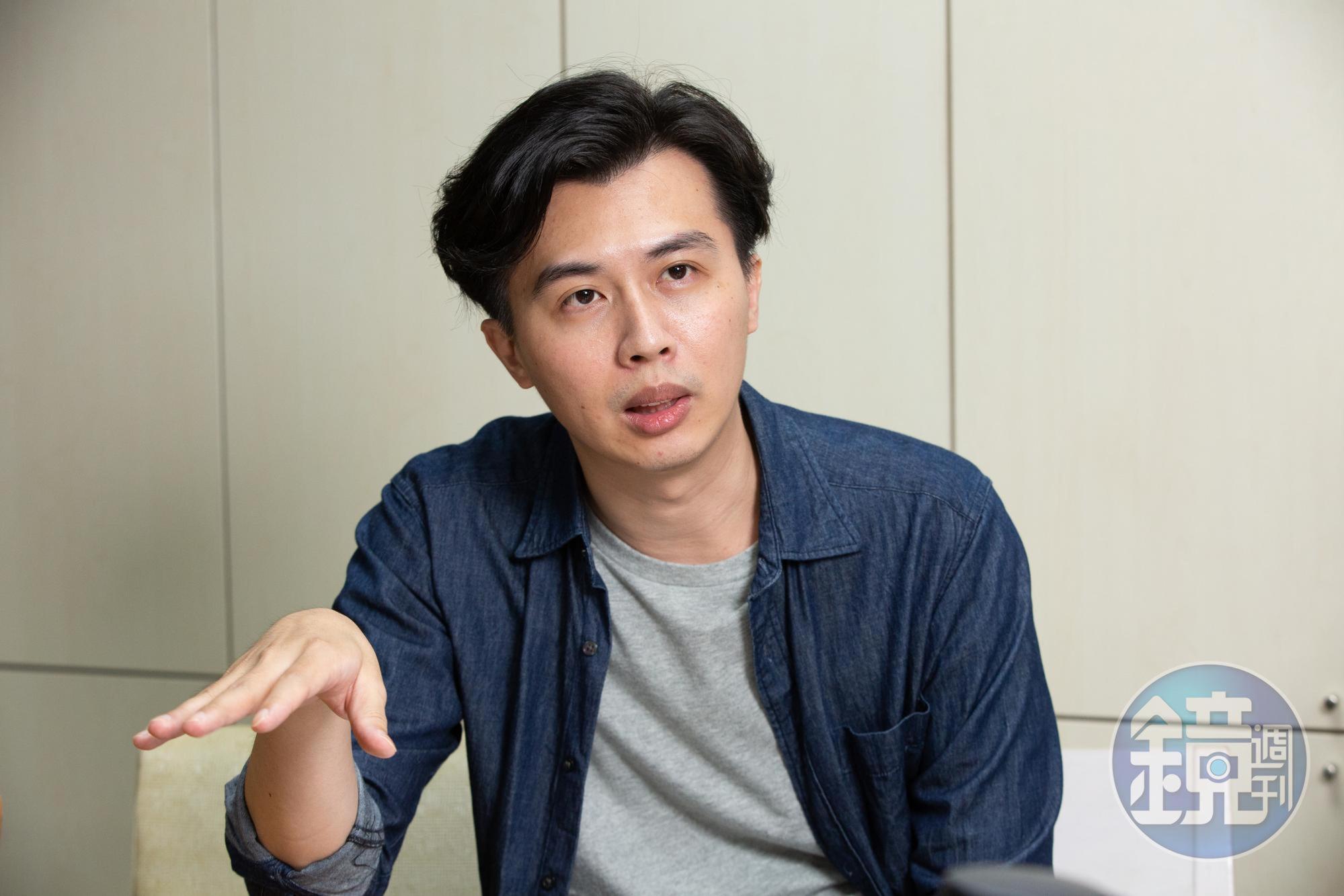 《我在詐騙公司上班》漫畫原著謝東霖。