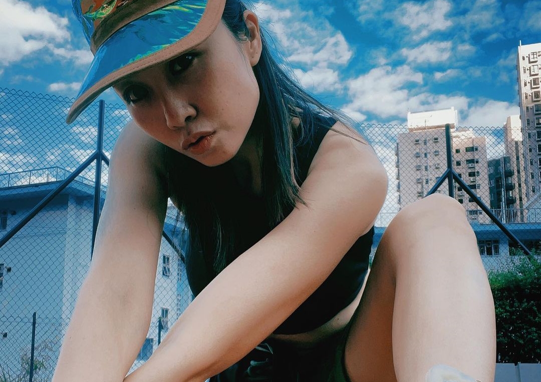 雷凱欣自嘲皮膚鬆泡泡顯老，其他看起來都仍然年輕。（翻攝自雷凱欣IG）