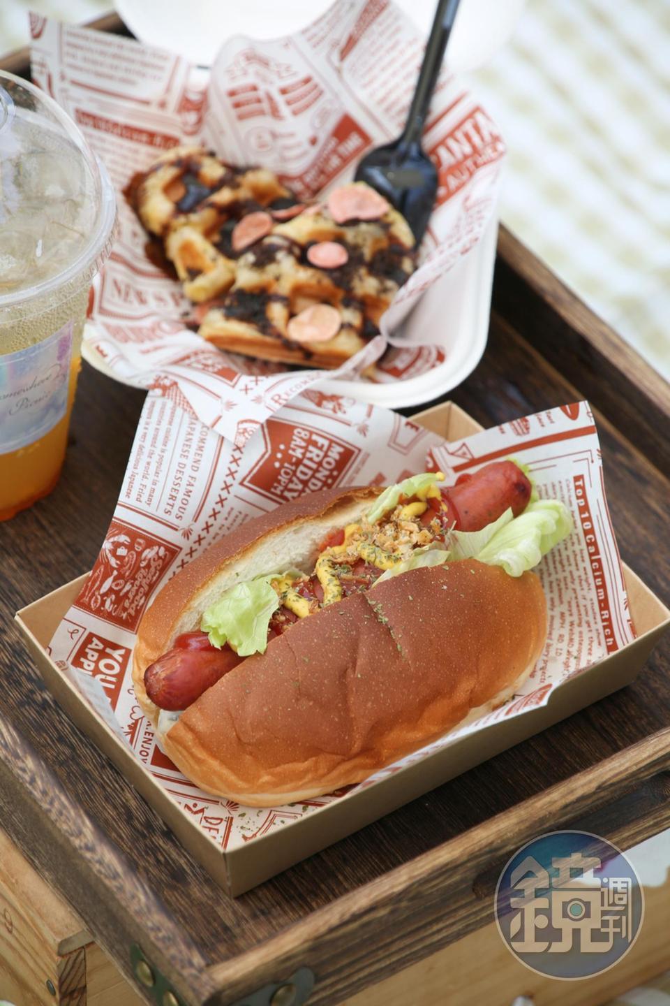 林詠綺親手製作的「北歐德腸堡」（下，90元／份）可頌鬆餅（上，60元／份）。