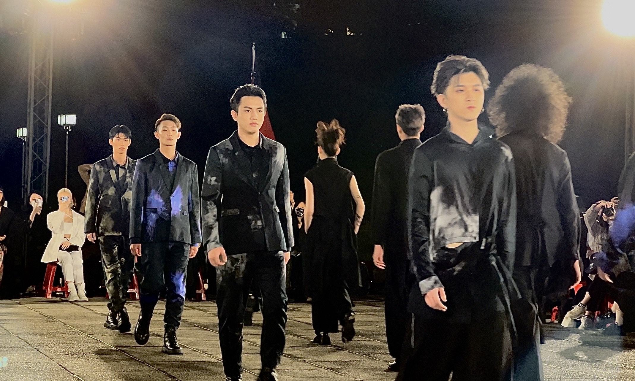 小孩退團，《原子少年》天王星5缺1新組合首場活動，吳昱廷、高有翔、高胥崴、蔡承祐（右至左依序）臉色鐵青，似乎心情五味雜陳。