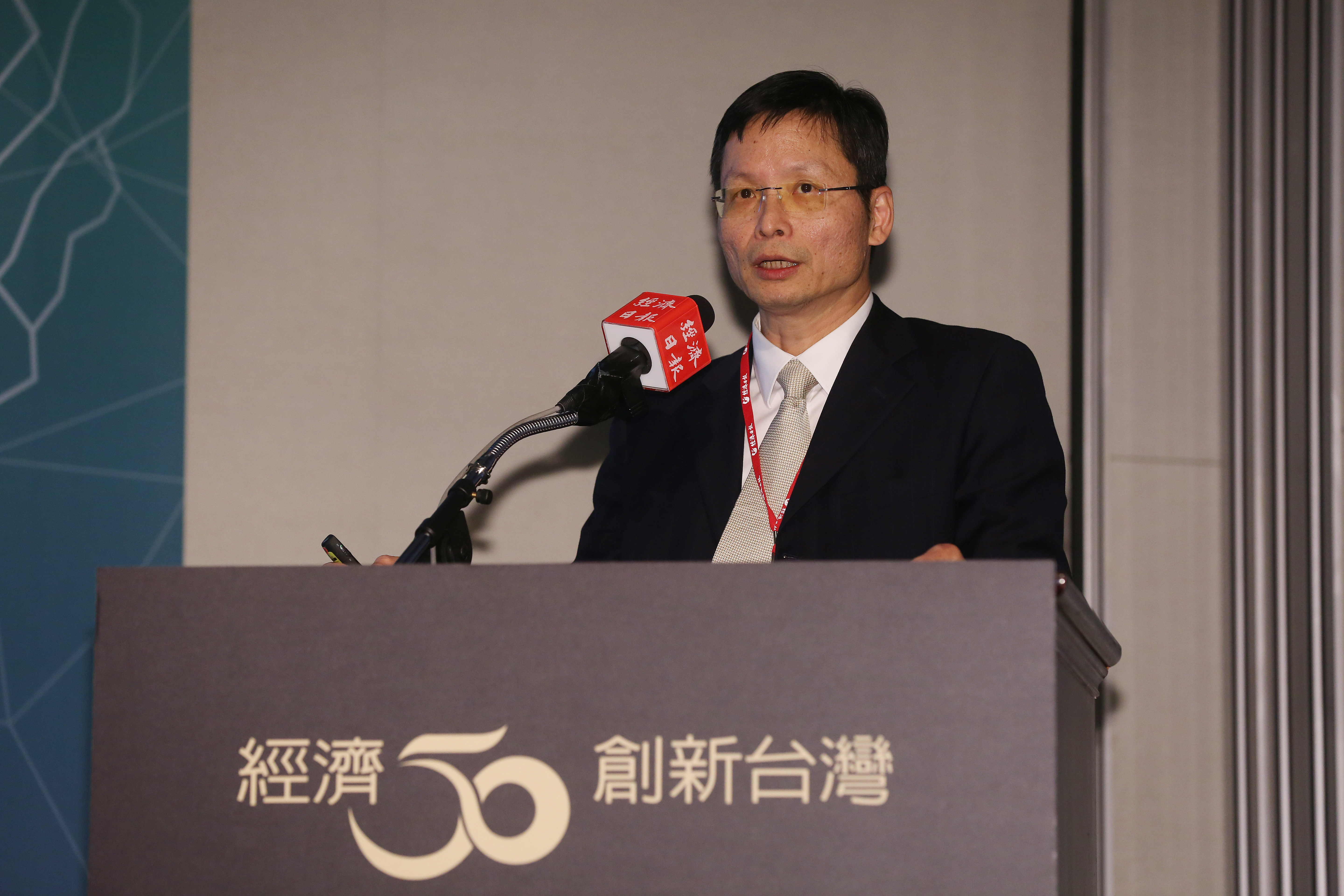 工研院生醫醫材所所長林啟萬認為，美國是全球最大醫材市場，台廠要整合優勢才能打進國際盃。