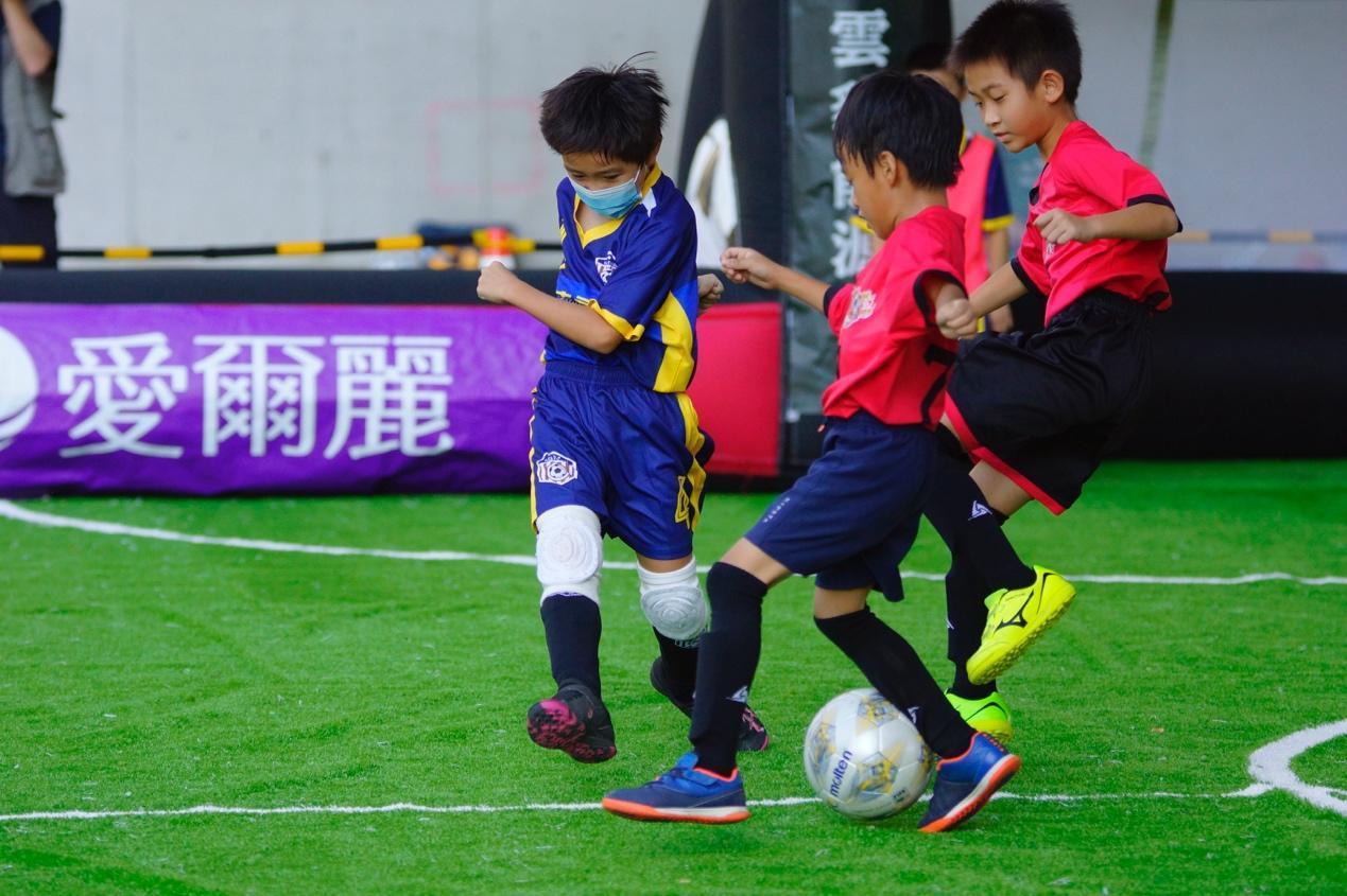 迷你足球活動,是以幼兒園與國小低年級幼童為主要推廣目標族群。(愛爾麗提供)