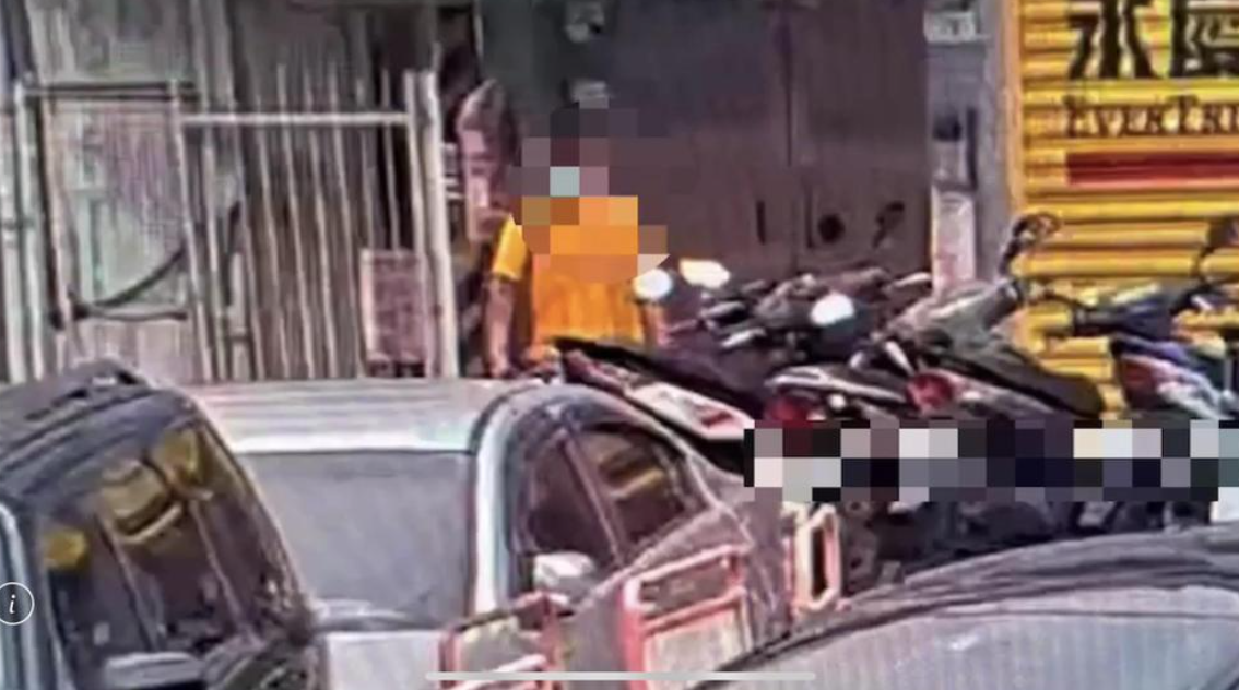 陳男犯案後從租屋處離開。（翻攝畫面）