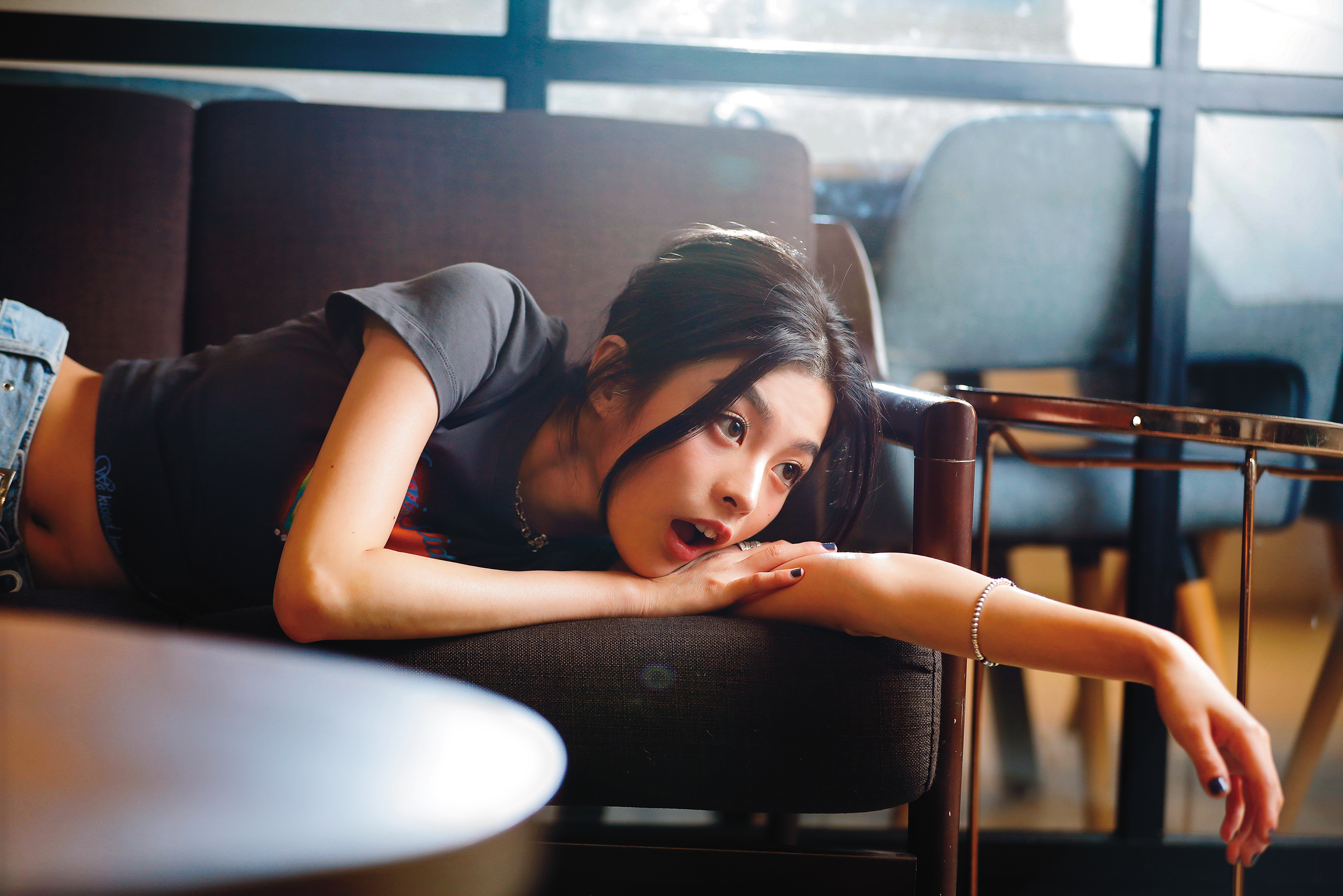 詹子萱個性有點古靈精怪，心目中最欣賞的女演員舒淇、周迅等，也是強調個人特質的女星。
