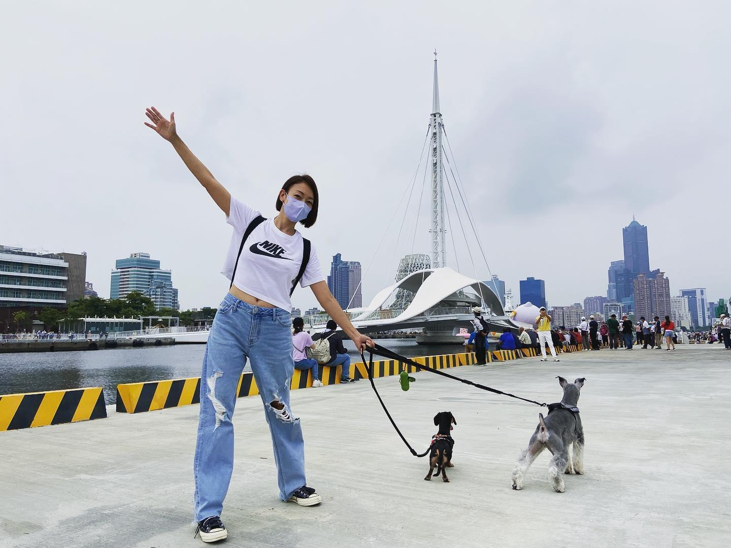 潘慧如今年送走老犬,僅有兩隻小犬陪伴身邊。(翻攝自)