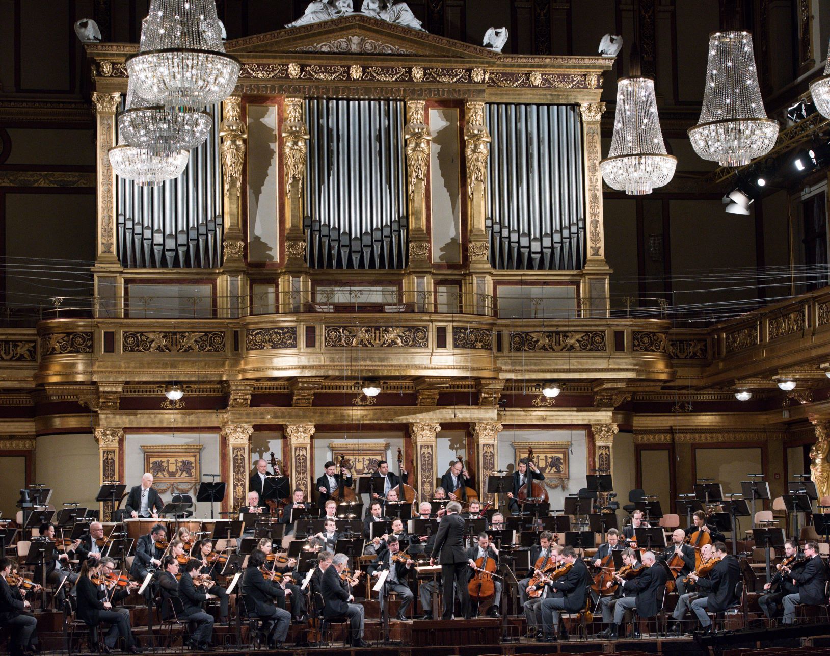 維也納愛樂將於本月底5度訪台，由來自奧地利的弗朗茲．魏瑟－莫斯特擔綱指揮。 （牛身藝術提供）