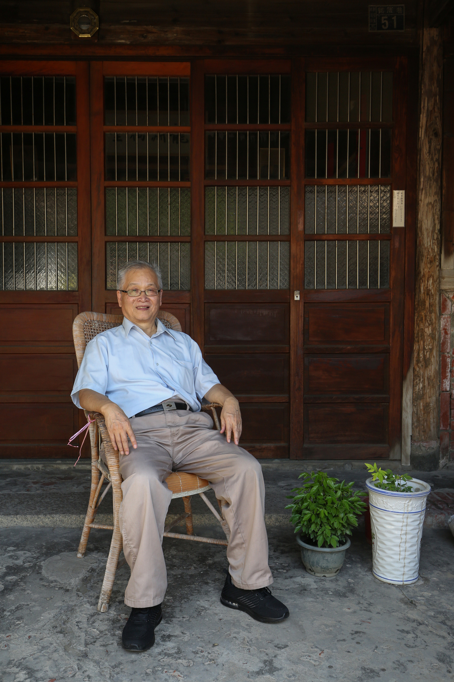 屋主蔡槐澤很珍惜這間老厝，取得家族所有權人的同意後，將其交付給年輕人修復再利用。