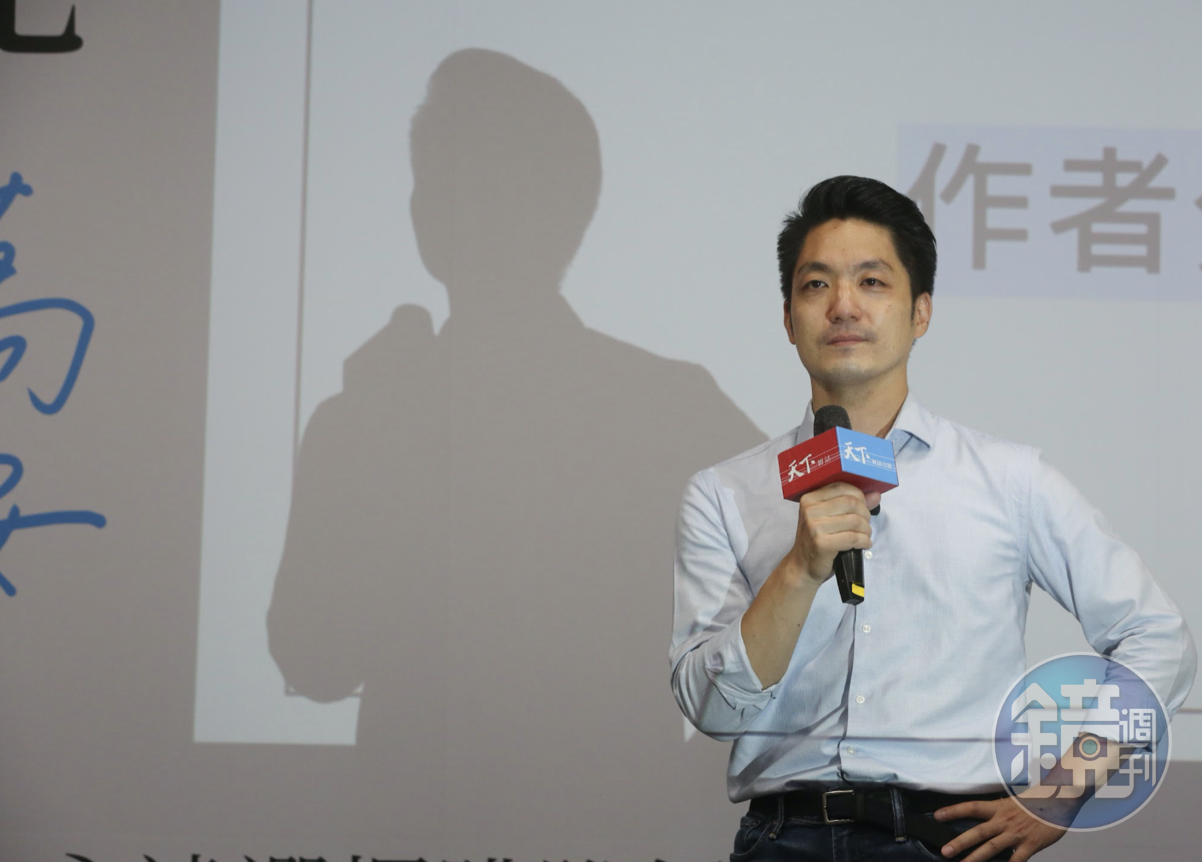 國民黨台北市長候選人蔣萬安則直言簽不投降承諾書「很白癡」。(資料照)