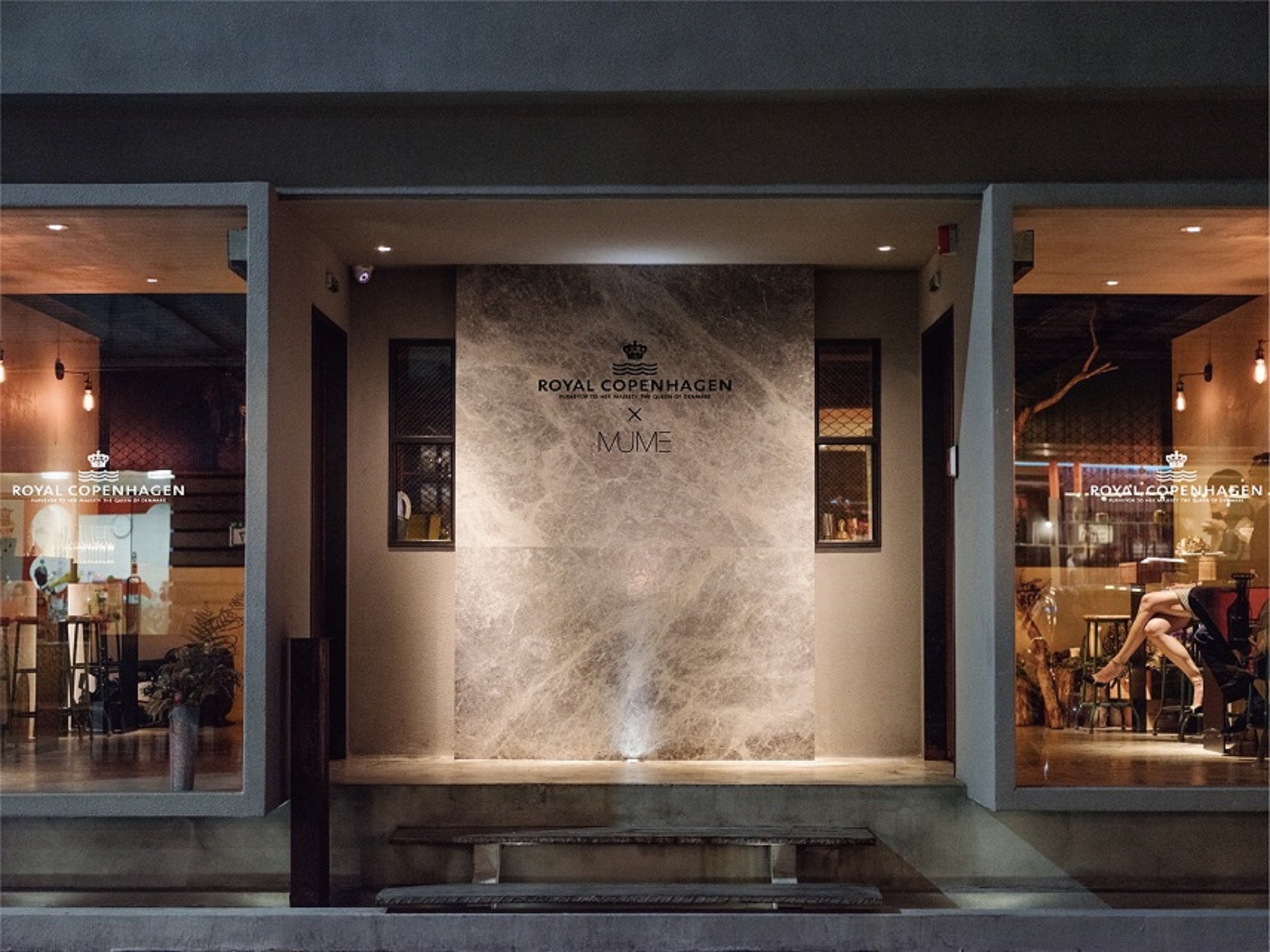 歡慶女王登基50週年，丹麥手繪名瓷「皇家哥本哈根Royal Copenhagen」攜手MUME舉辦海陸饗宴。（皇家哥本哈根提供）